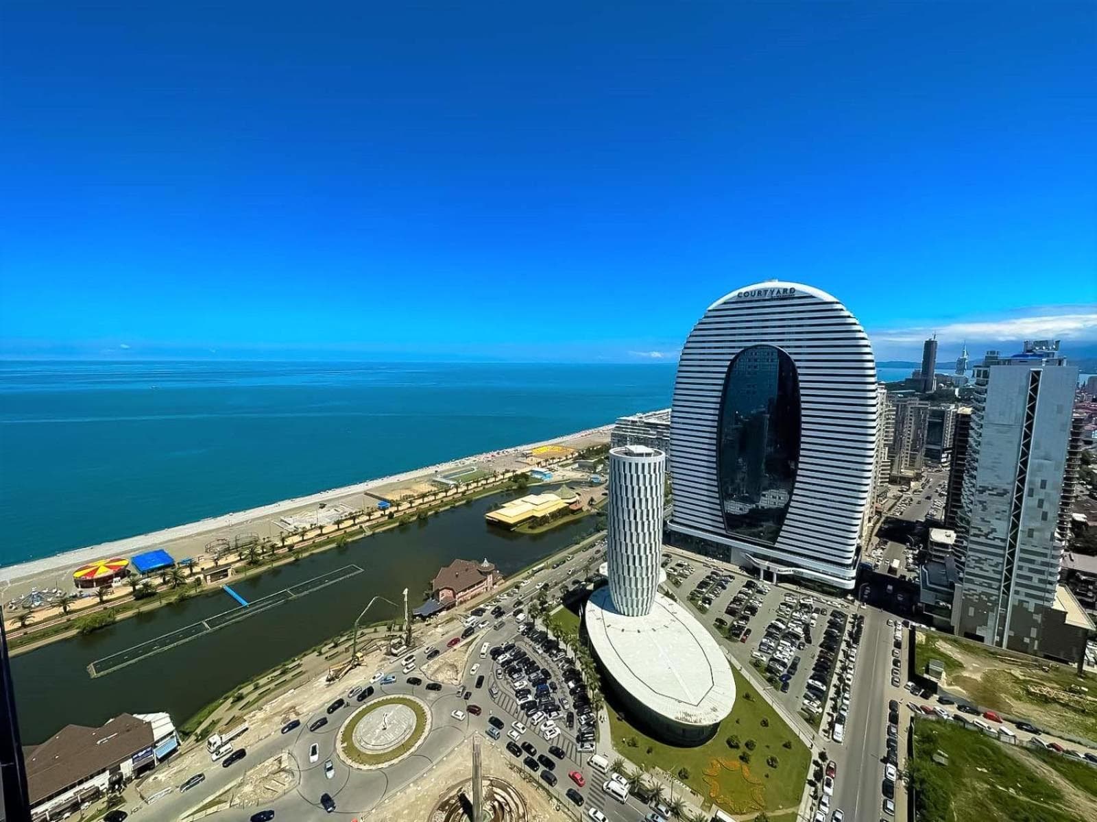 Luxury Seaside Retreat - Your Perfect Stay in Batumi, Batumi