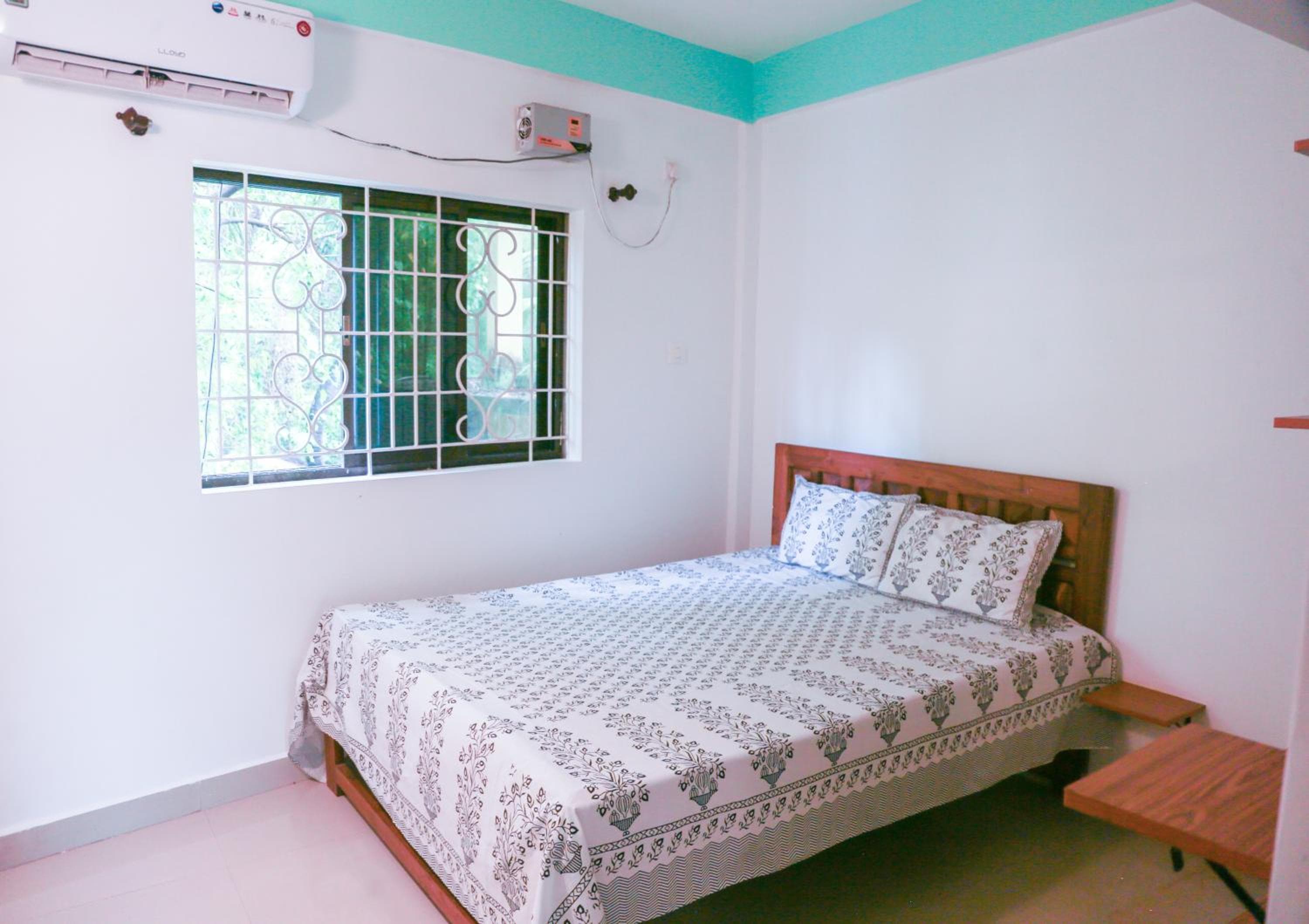Kumbaya Beachside Hostel & Rooftop Cafe, Arambol
