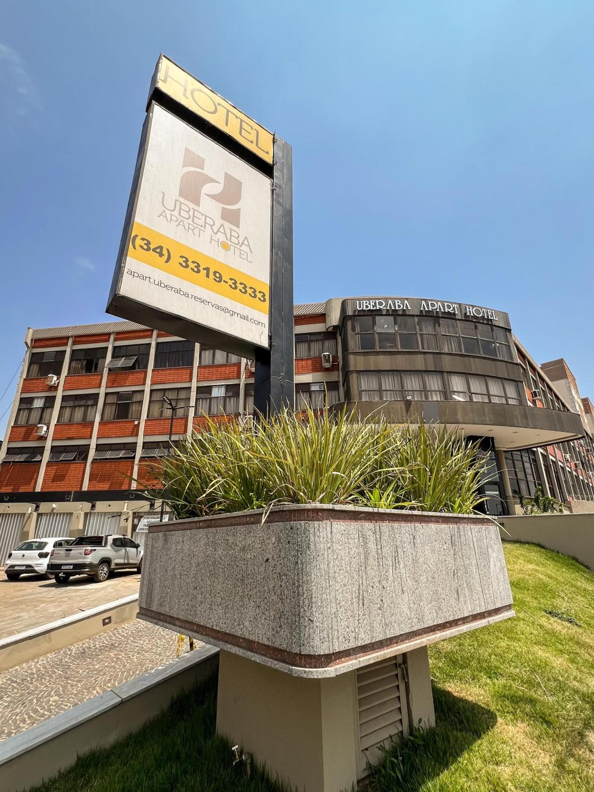Uberaba Hotel Suítes, Uberaba