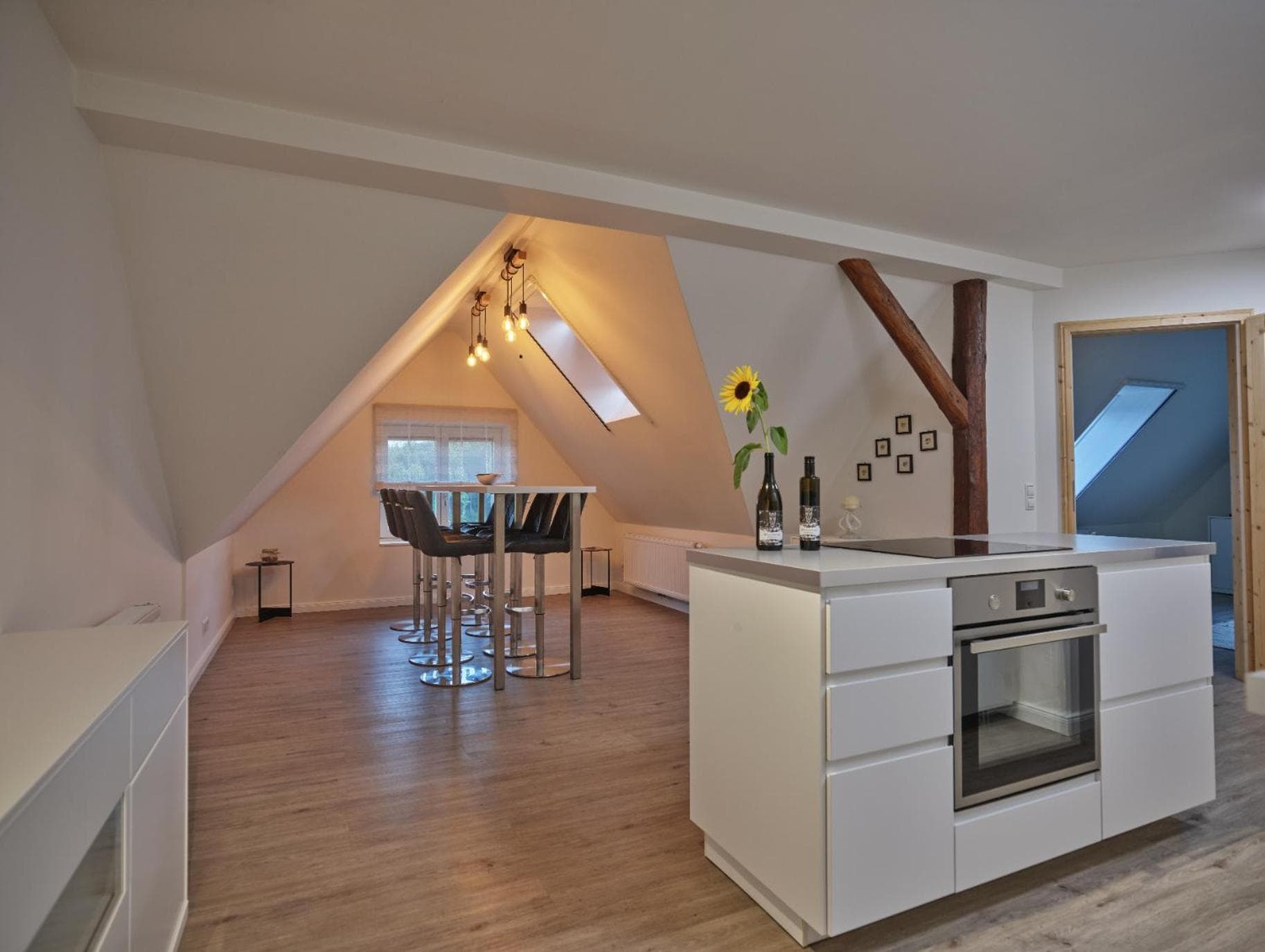 Restaurant Broadmoar Appartments, Muttendorf, photo 3