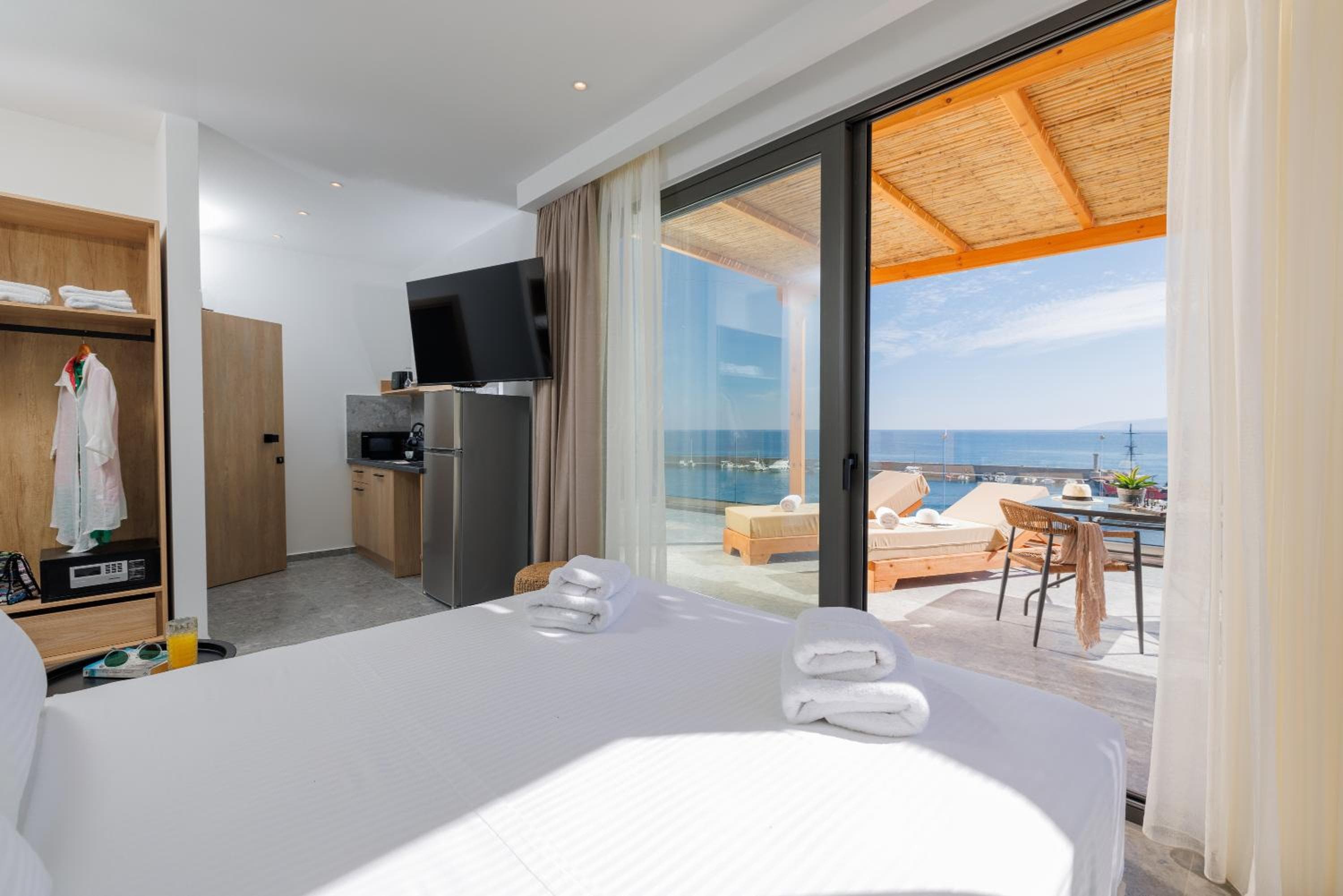 Soho SeaFront Suites, Hersonissos, photo 6