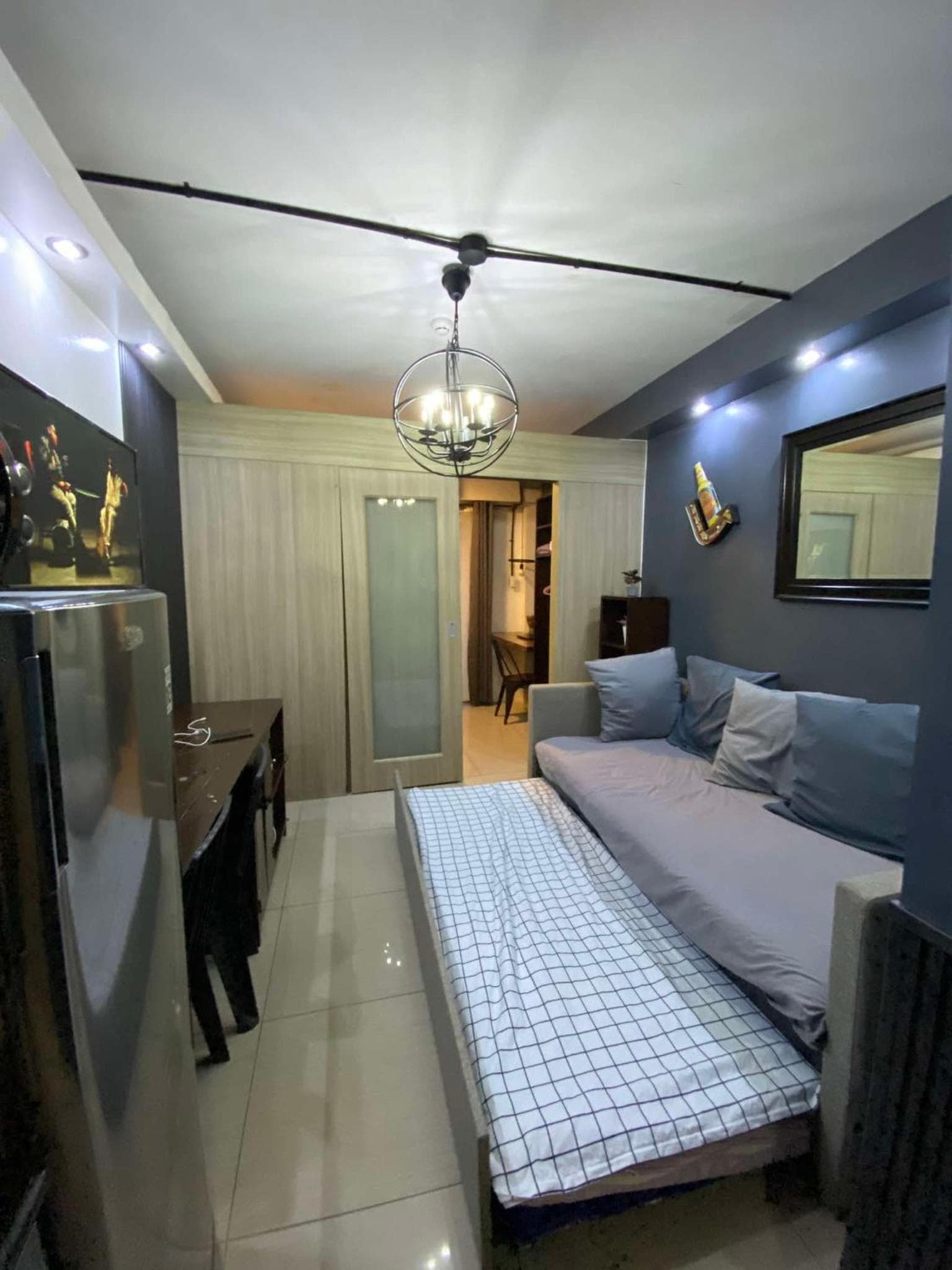 Industrial Design Bachelor's Pad with Pool View in Shore Residences, Manila, photo 6