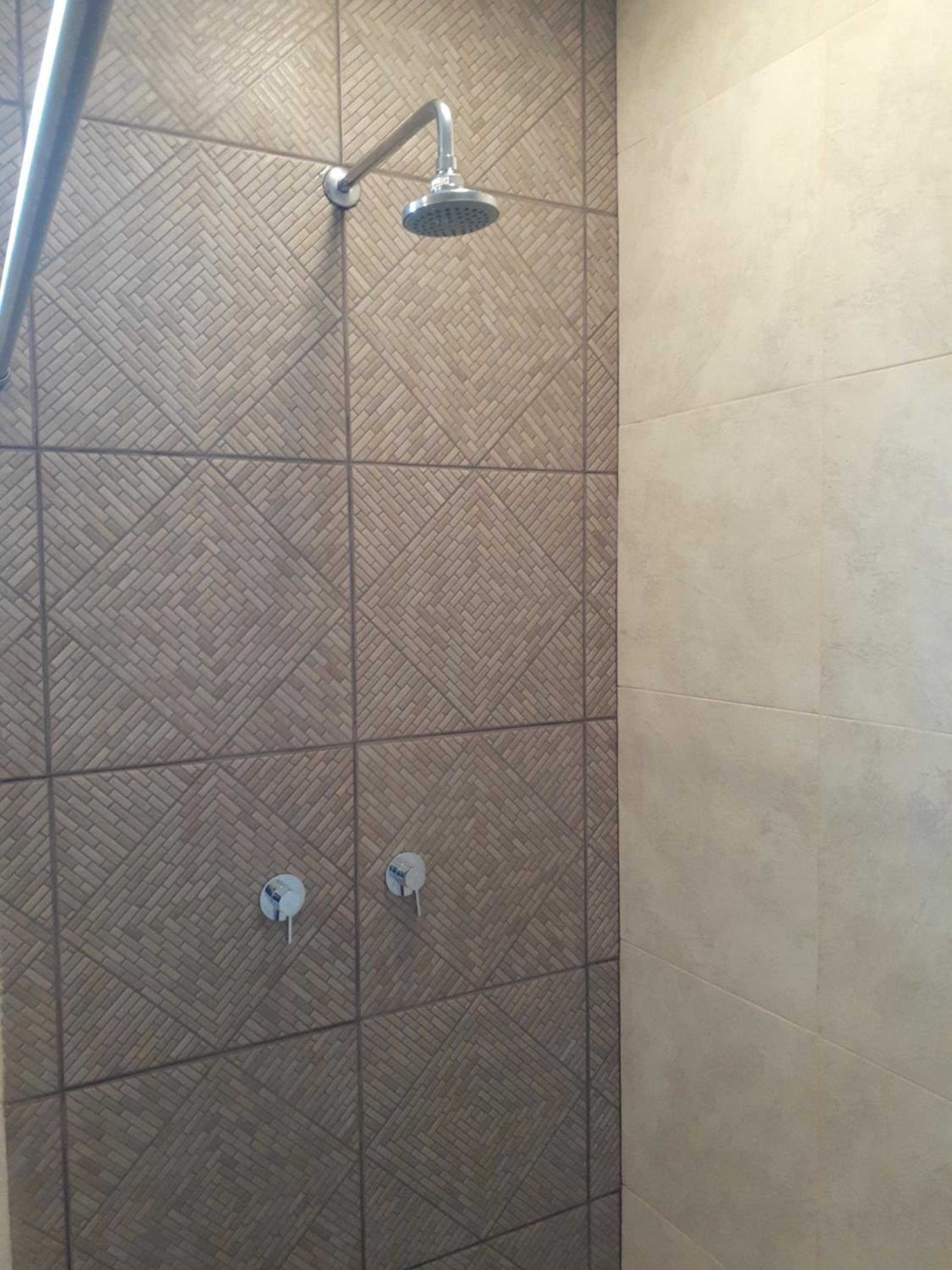 Charlys Place, San Salvador, photo 6