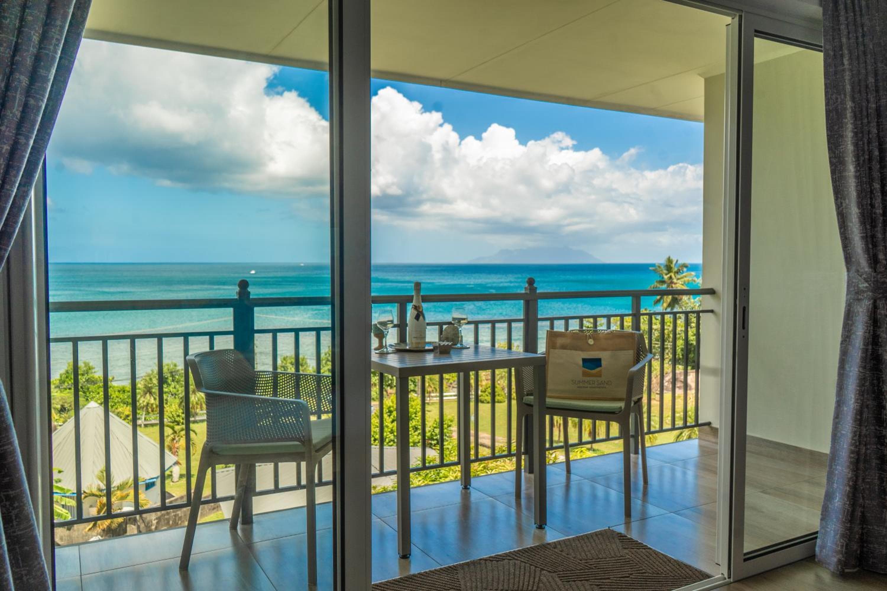 Summer Sand Holiday Apartments, Beau Vallon