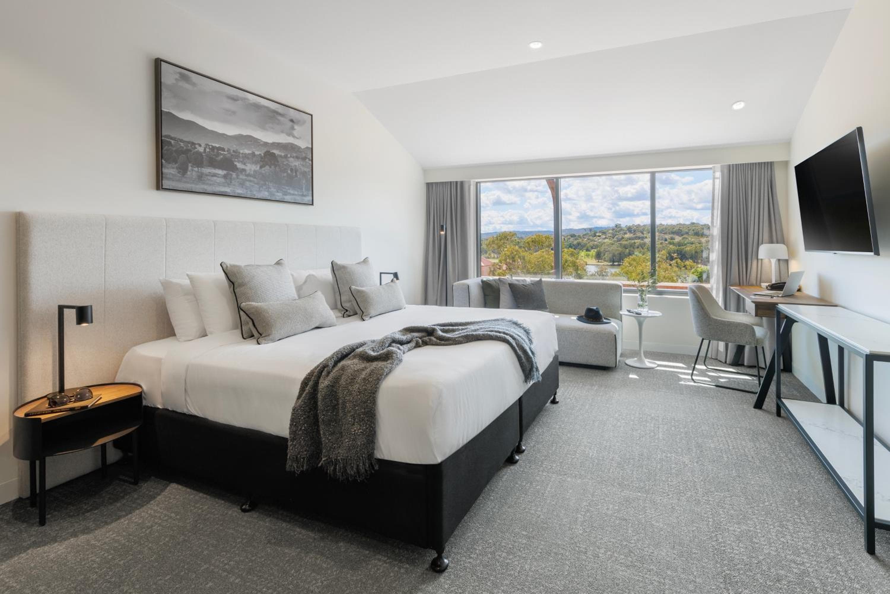 Punthill Tuggeranong, Canberra, photo 2