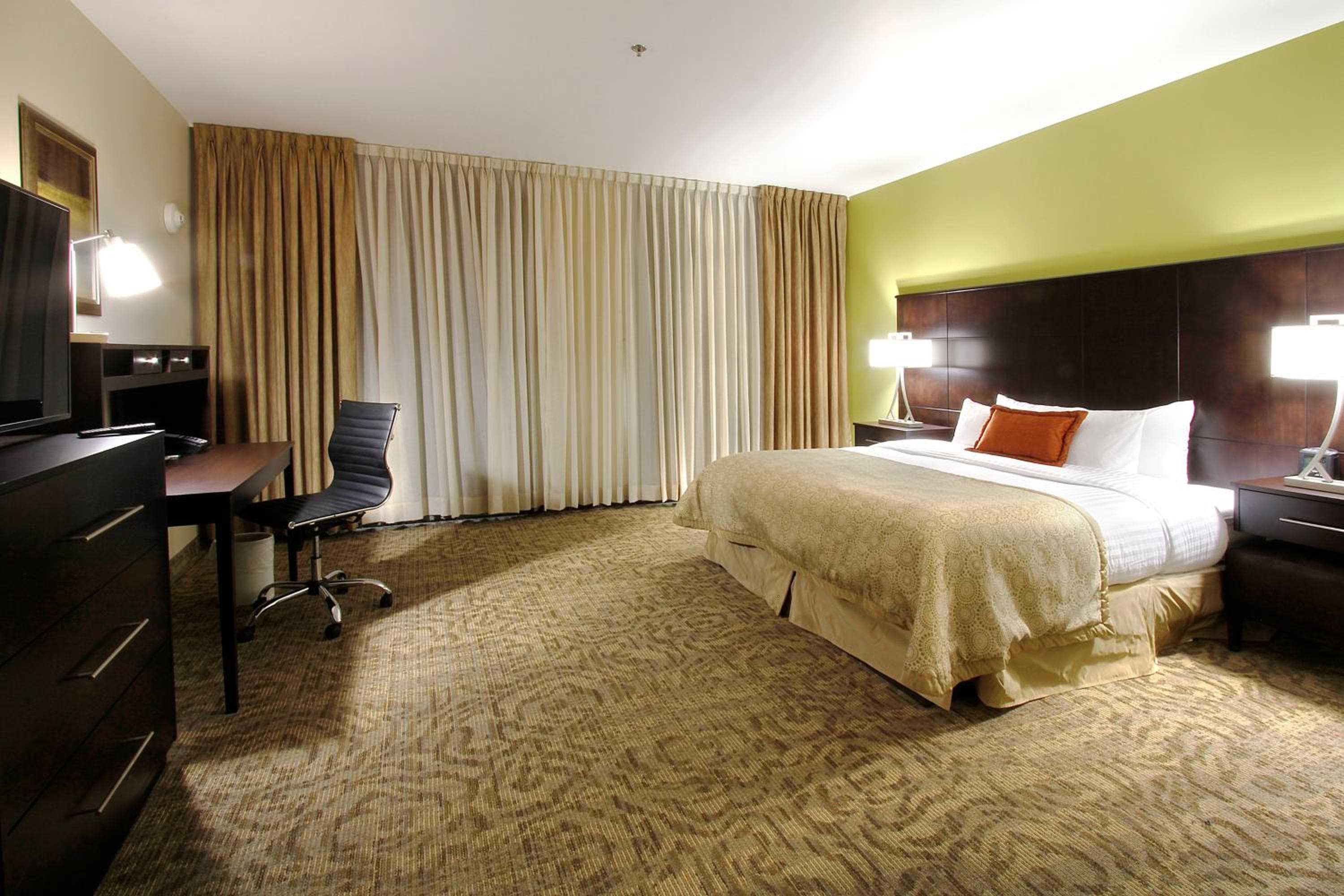 Staybridge Suites Chihuahua by IHG, Chihuahua, photo 4