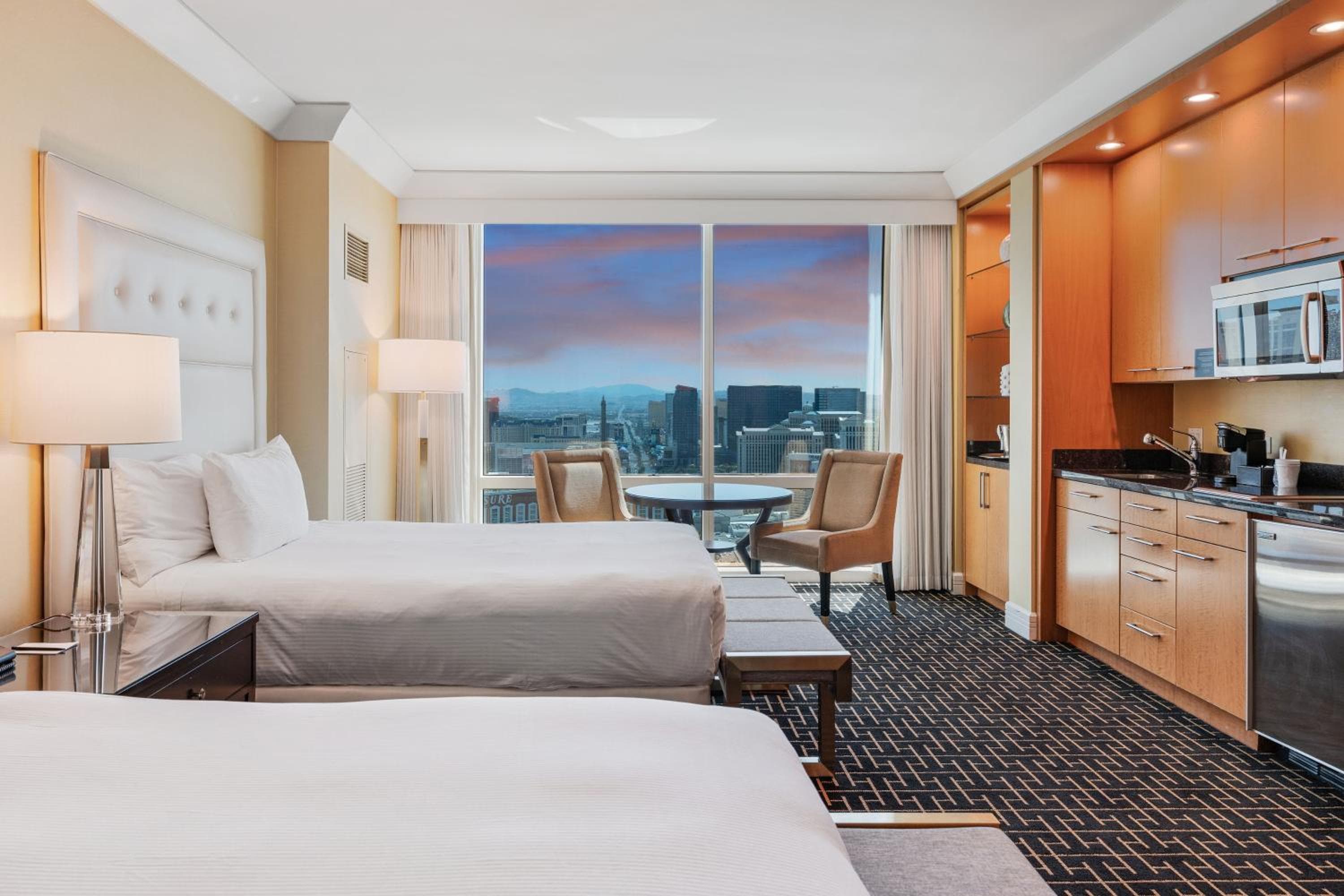 Hotel room at TRUMP 56th Floor - Sphere and Strip View - No Resort Fees