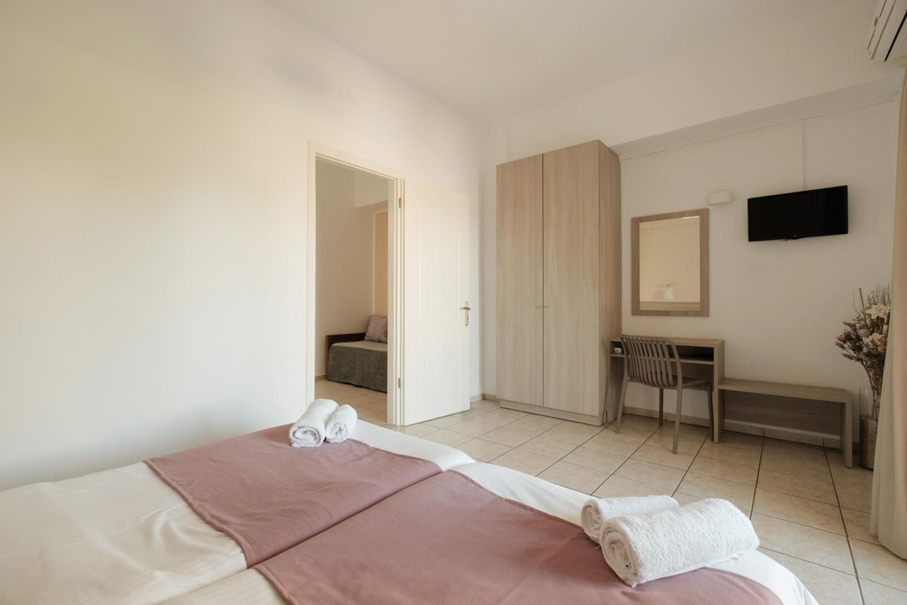 Tereza Apartments, Acharavi, photo 6