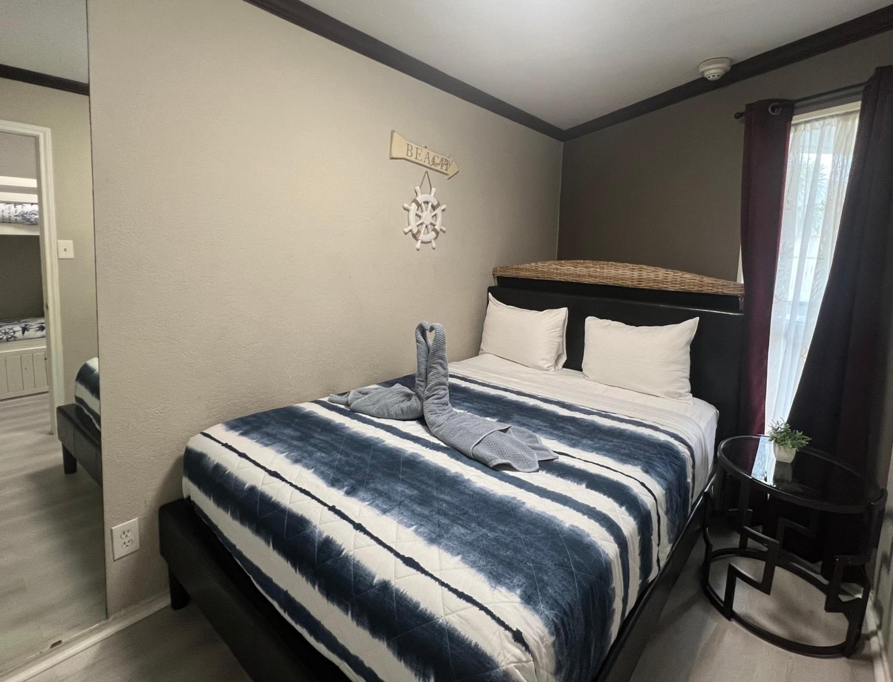 Cozy Galveston Beach Front Condo, Galveston, photo 3