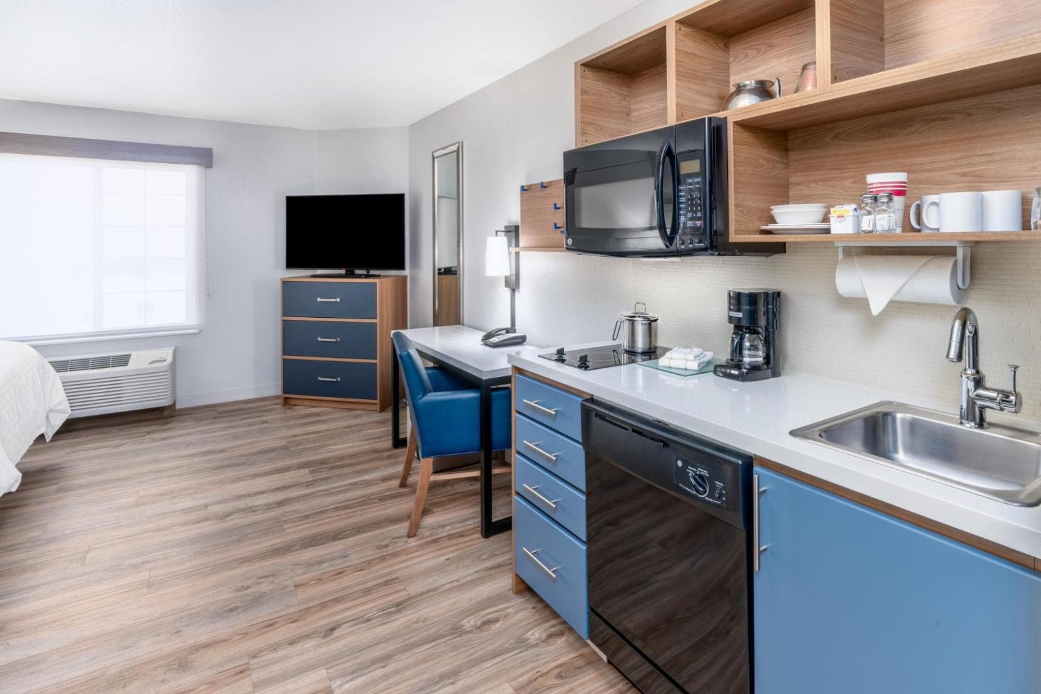 Candlewood Suites Denver Northeast - Brighton by IHG, Brighton, photo 3