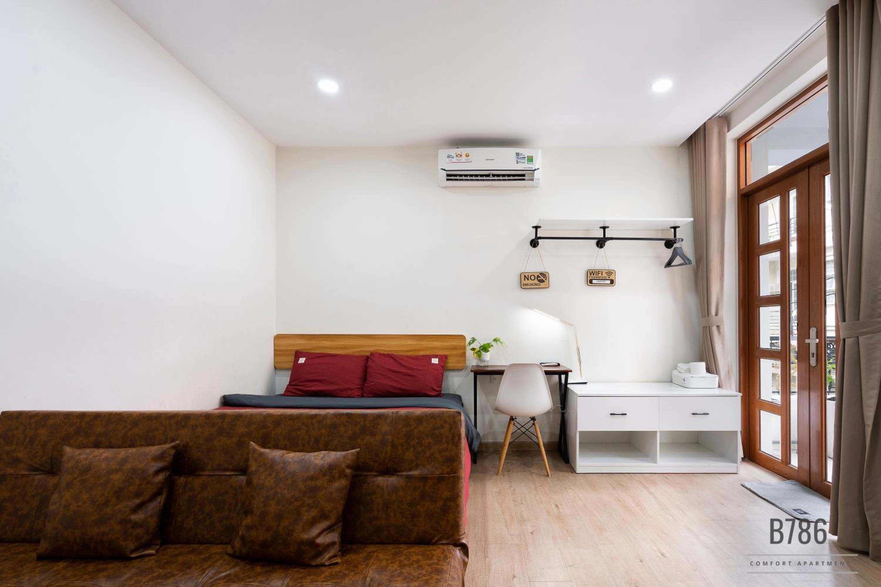 Hotel room at B786 Airport Apartment