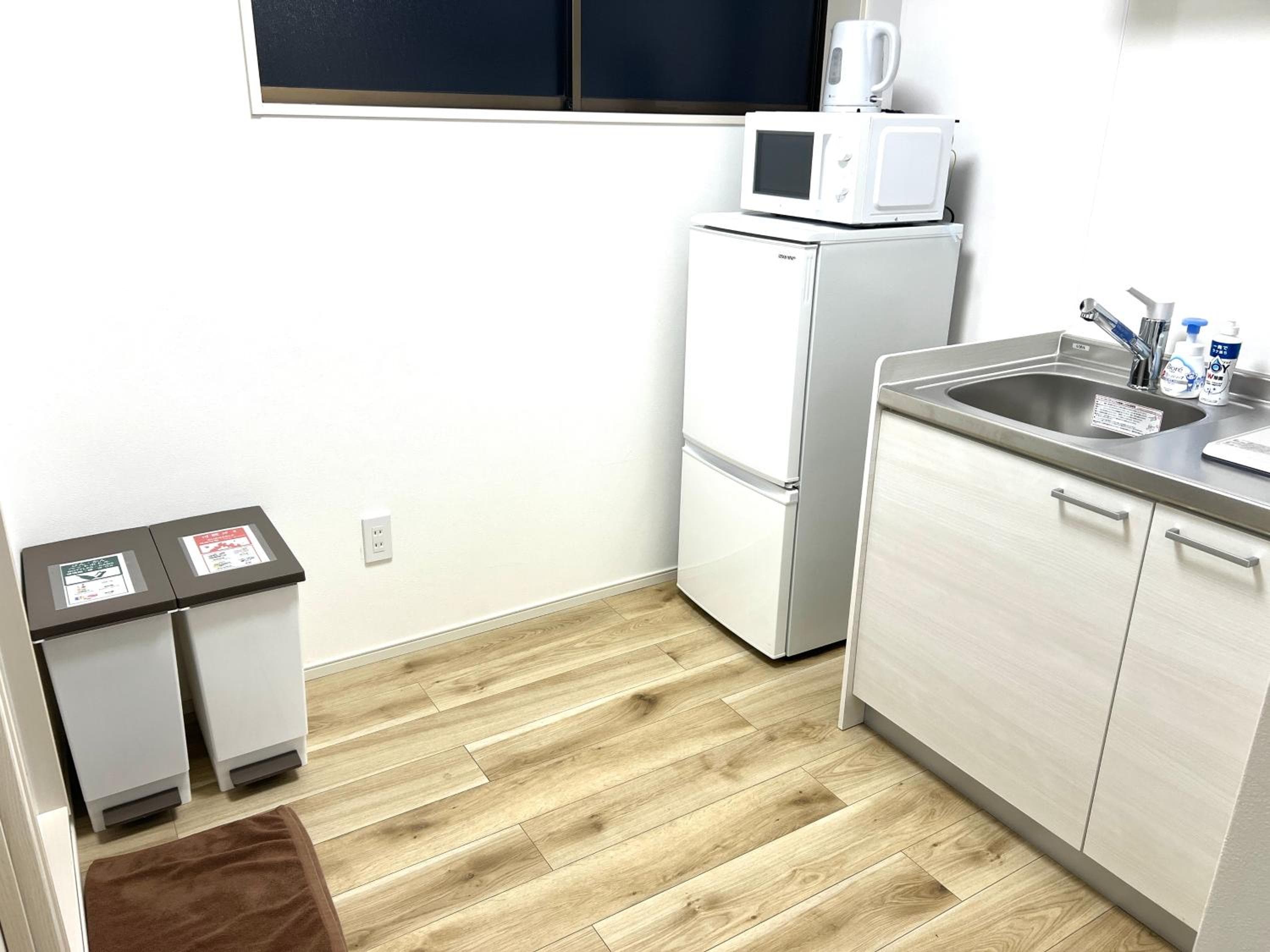 Ikebukuro Area R2 NishiikeApartment 5F No Elevator, Tokyo, photo 4