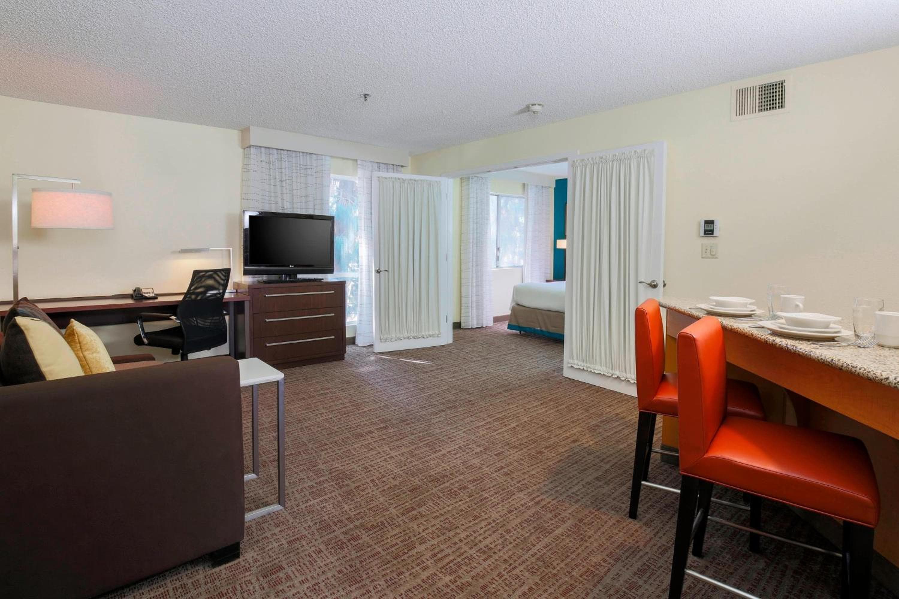 Residence Inn Bakersfield, photo 2