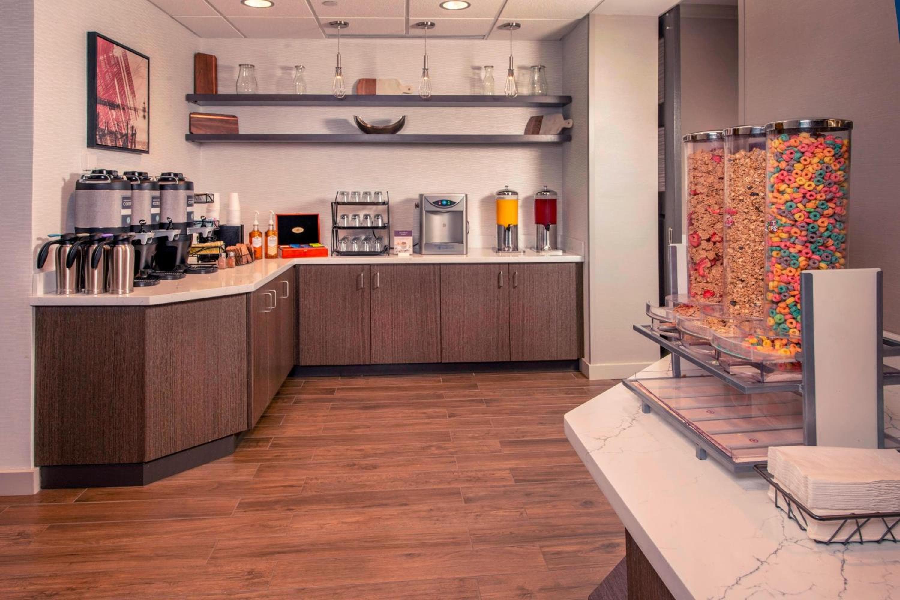 Residence Inn Alexandria Old Town/Duke Street, Alexandria, photo 5