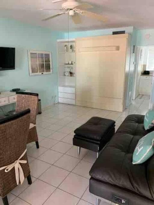 Aloha Apartments On the Intracoastal-Walk to the Beach, Pompano Beach, photo 5
