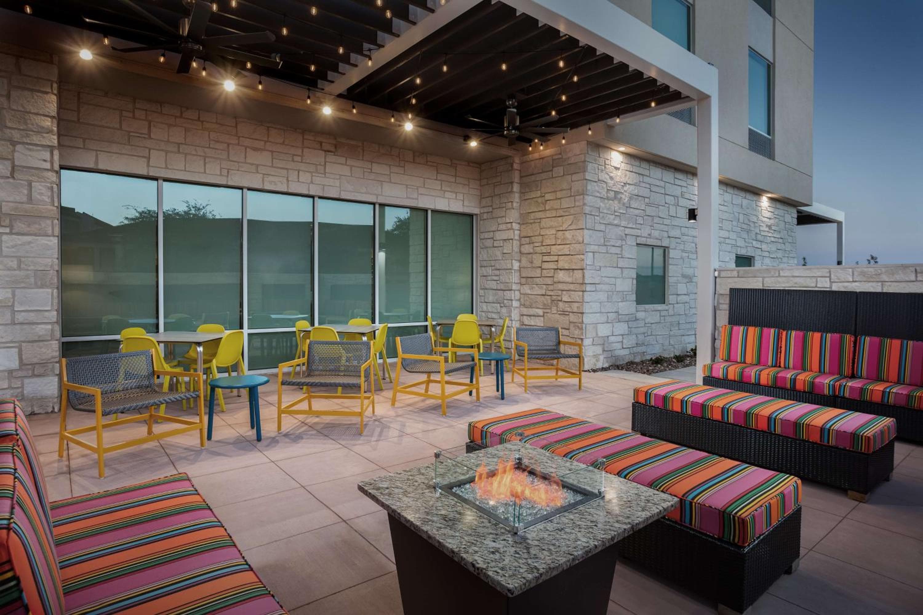 Home2 Suites By Hilton Laredo North, Laredo, photo 4