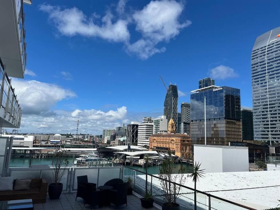 Seaview Waterfront Hotel Apt, Auckland, photo 4