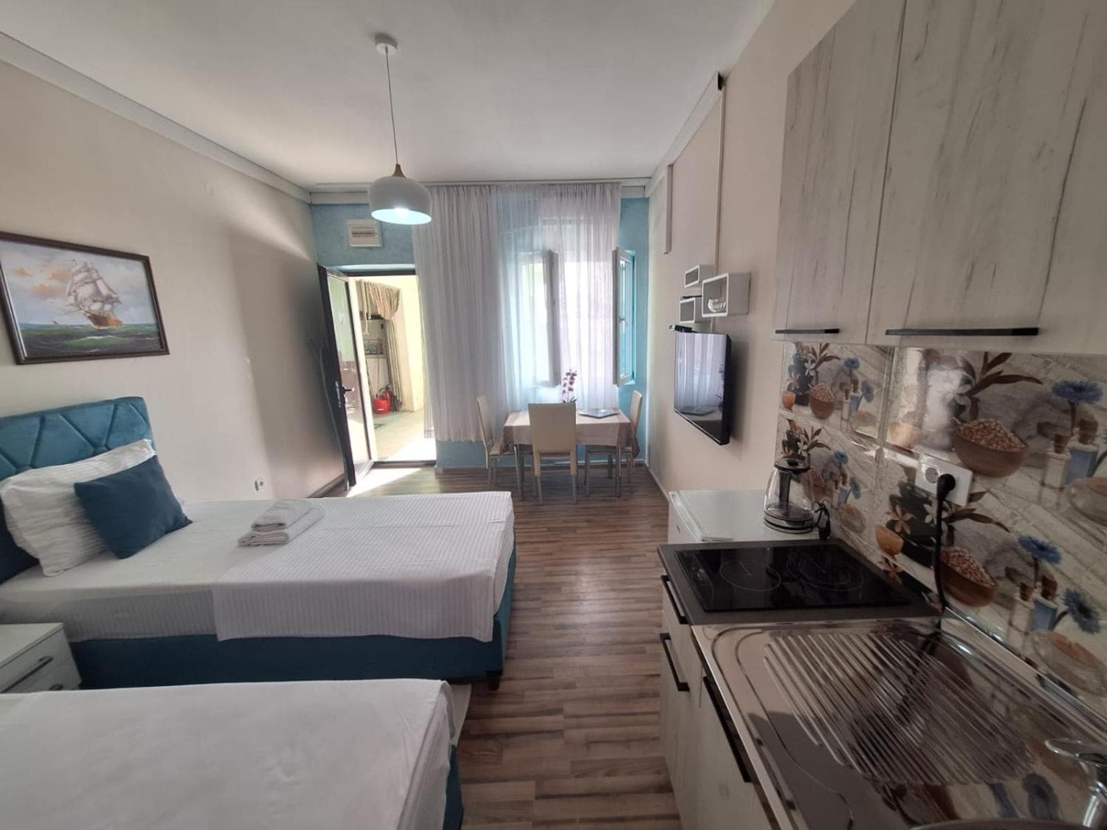 Montesan Luxury Apartments Beach Front, Sveti Stefan, photo 6