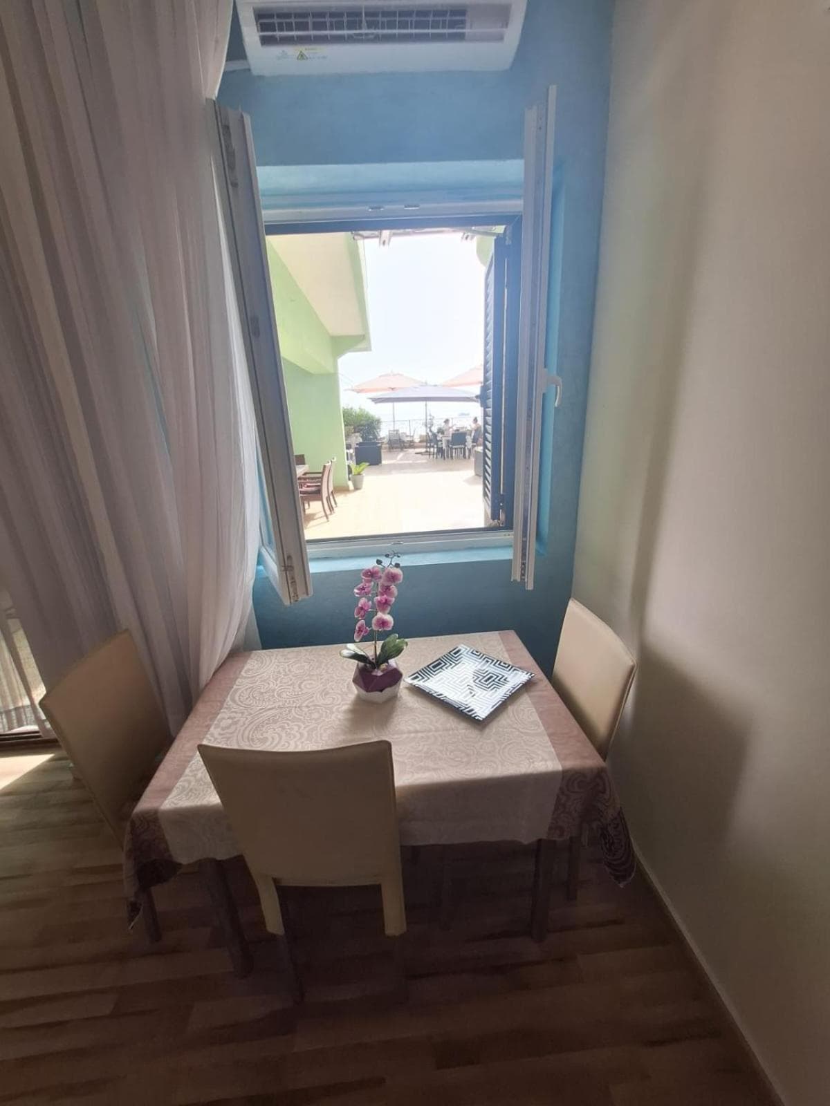 Montesan Luxury Apartments Beach Front, Sveti Stefan, photo 3