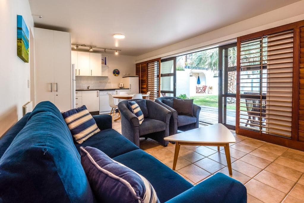 Onetangi Beach Apartments, Onetangi, photo 2