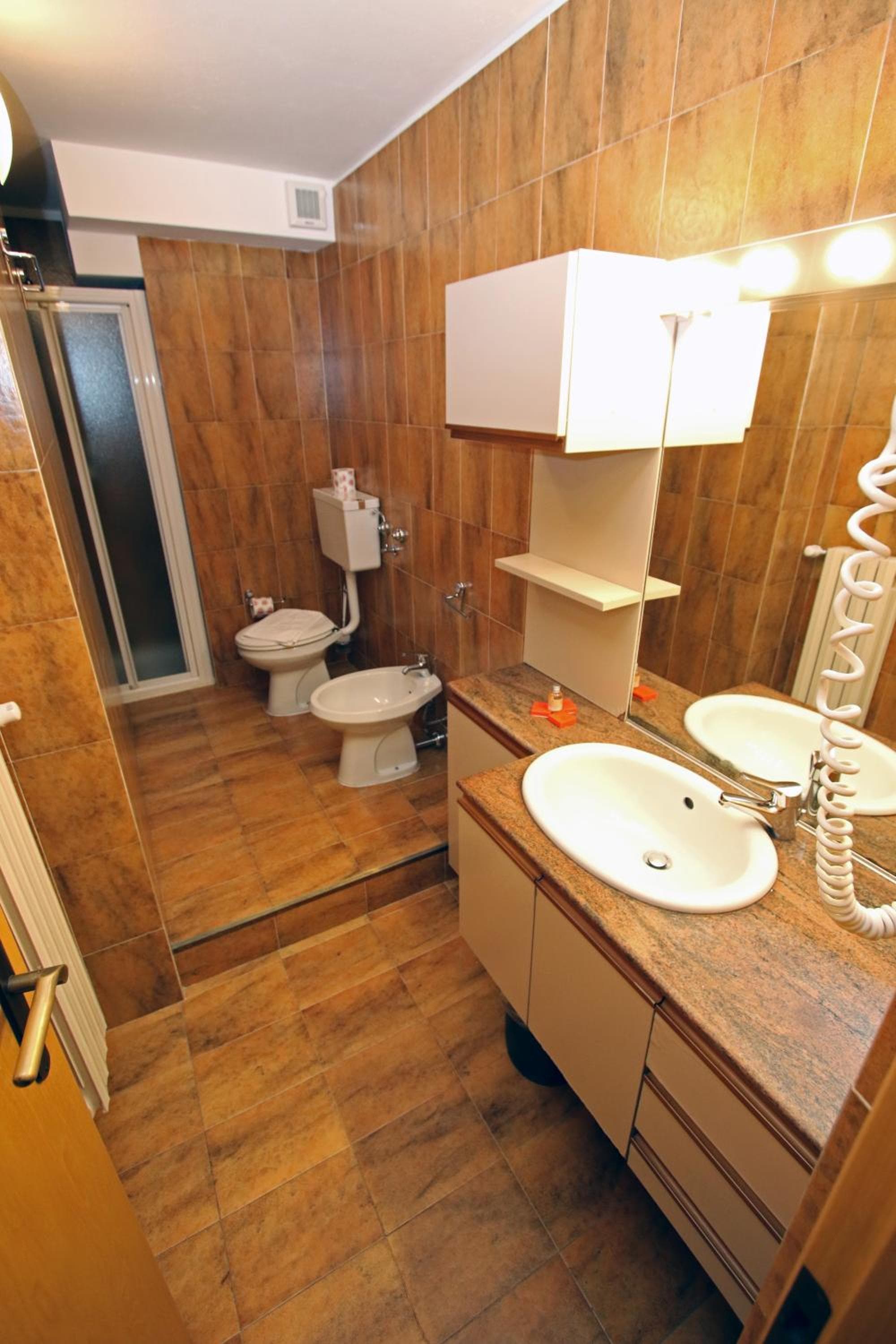 Breithorn Lodge, Champoluc, photo 2