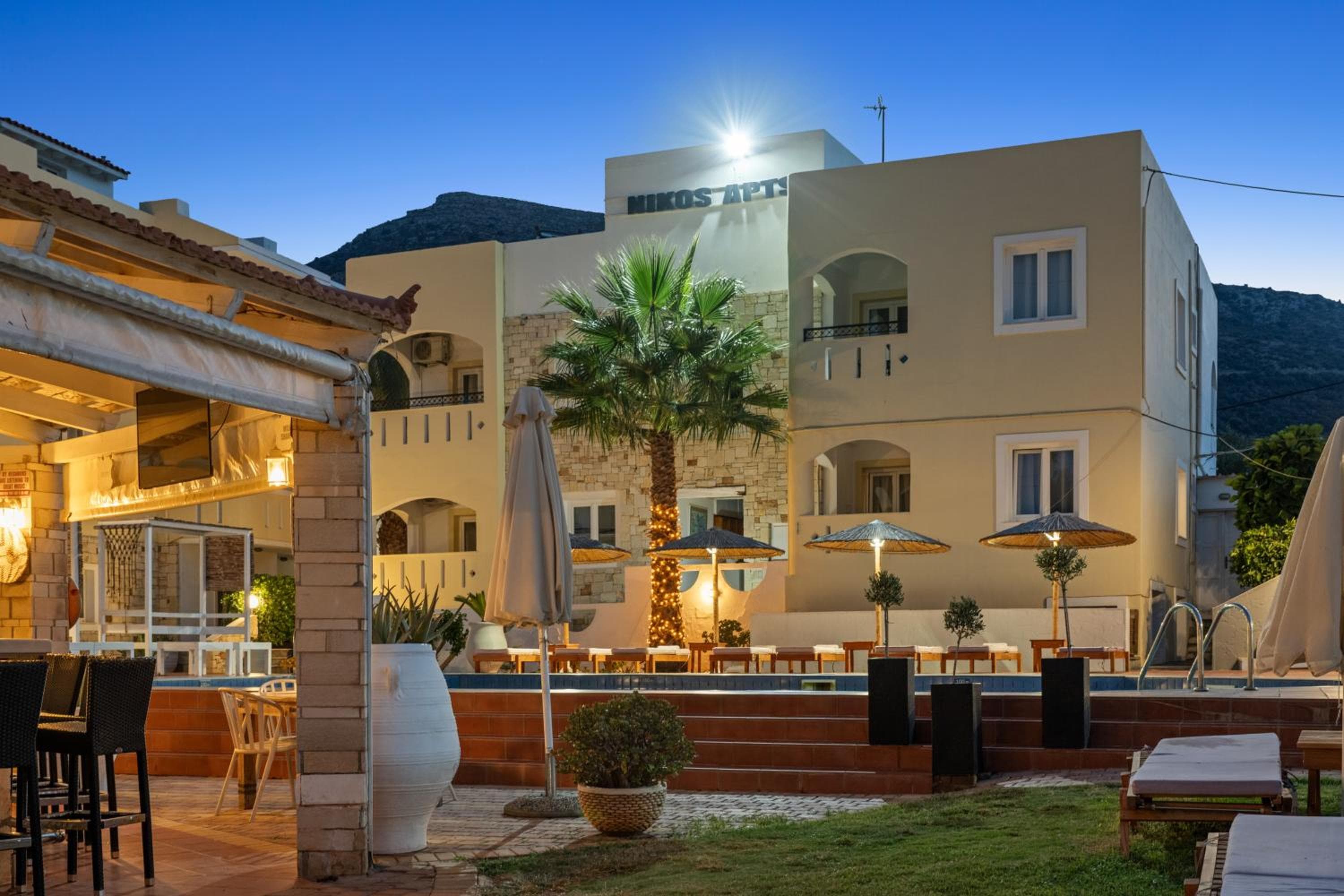 Nikos Apartments, Stalida