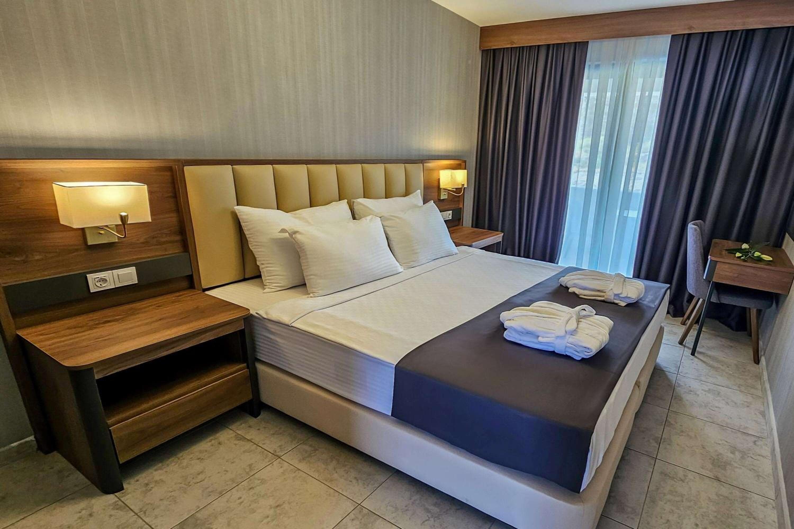 Days Inn by Wyndham Alanya, Alanya, photo 2