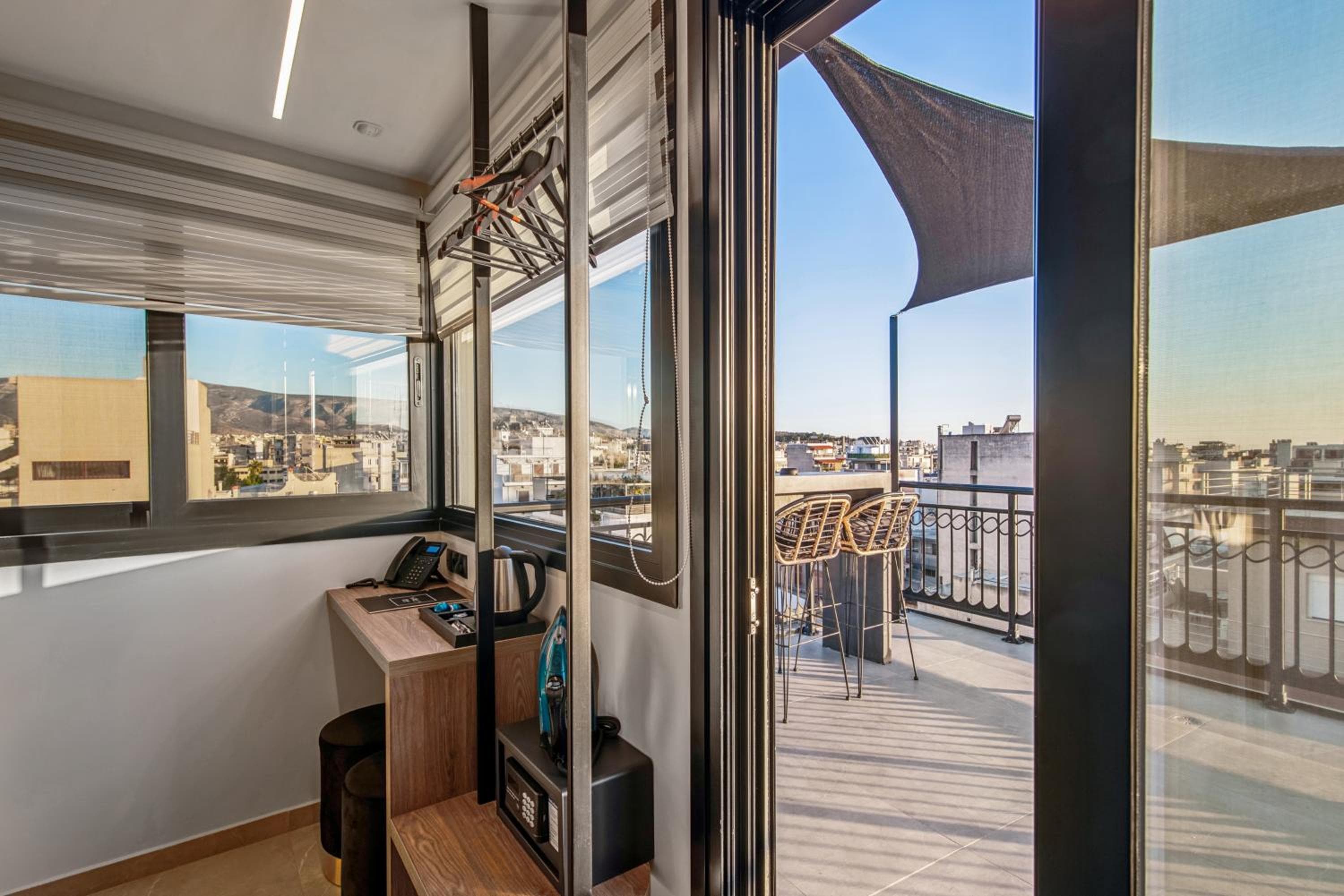 Mc Queen Boutique Apartments, Athens, photo 3