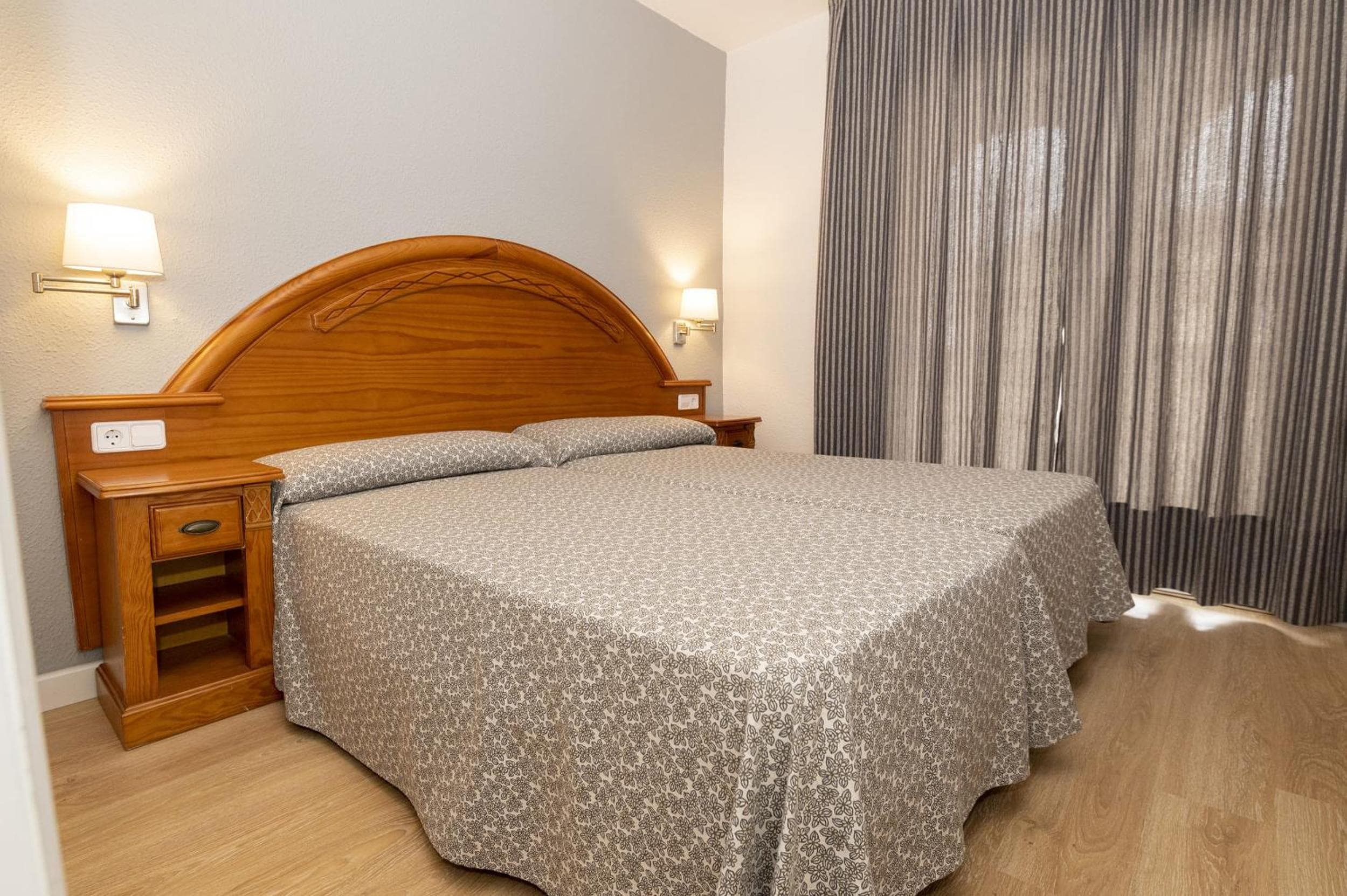 Apartamentos turísticos Jardines del Plaza, Peñíscola