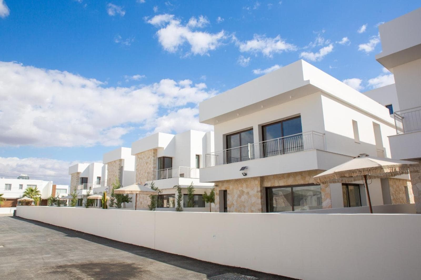 Larnaca LIV & CO Suites, Voroklini