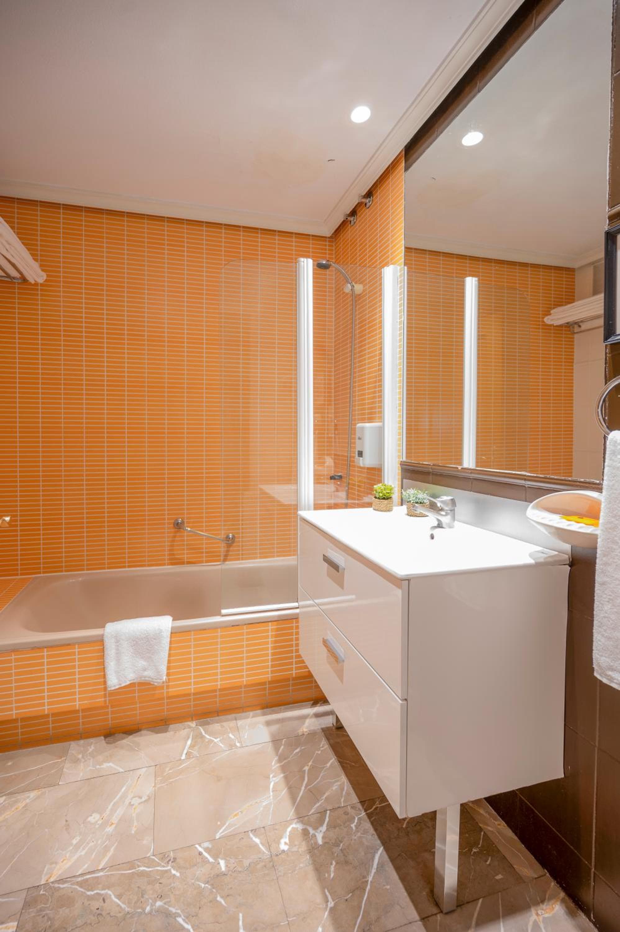 Apartamentos G3 Galeon, Madrid, photo 6
