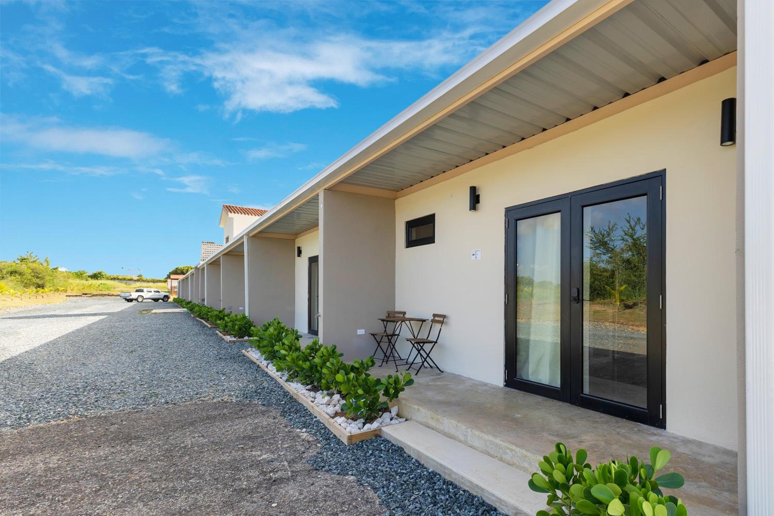 Aguadilla Surf Lodge, Aguacate
