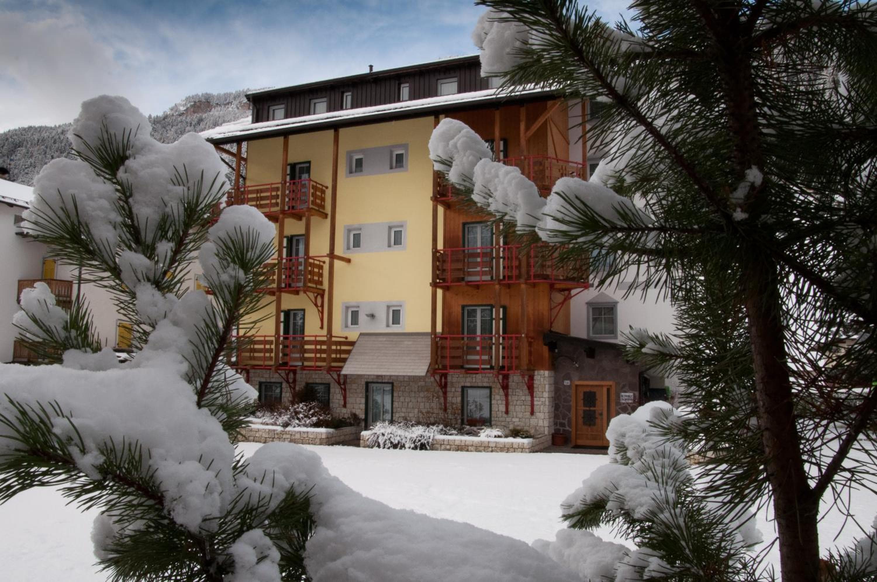 Appartamenti Residence La Roggia, Pozza di Fassa