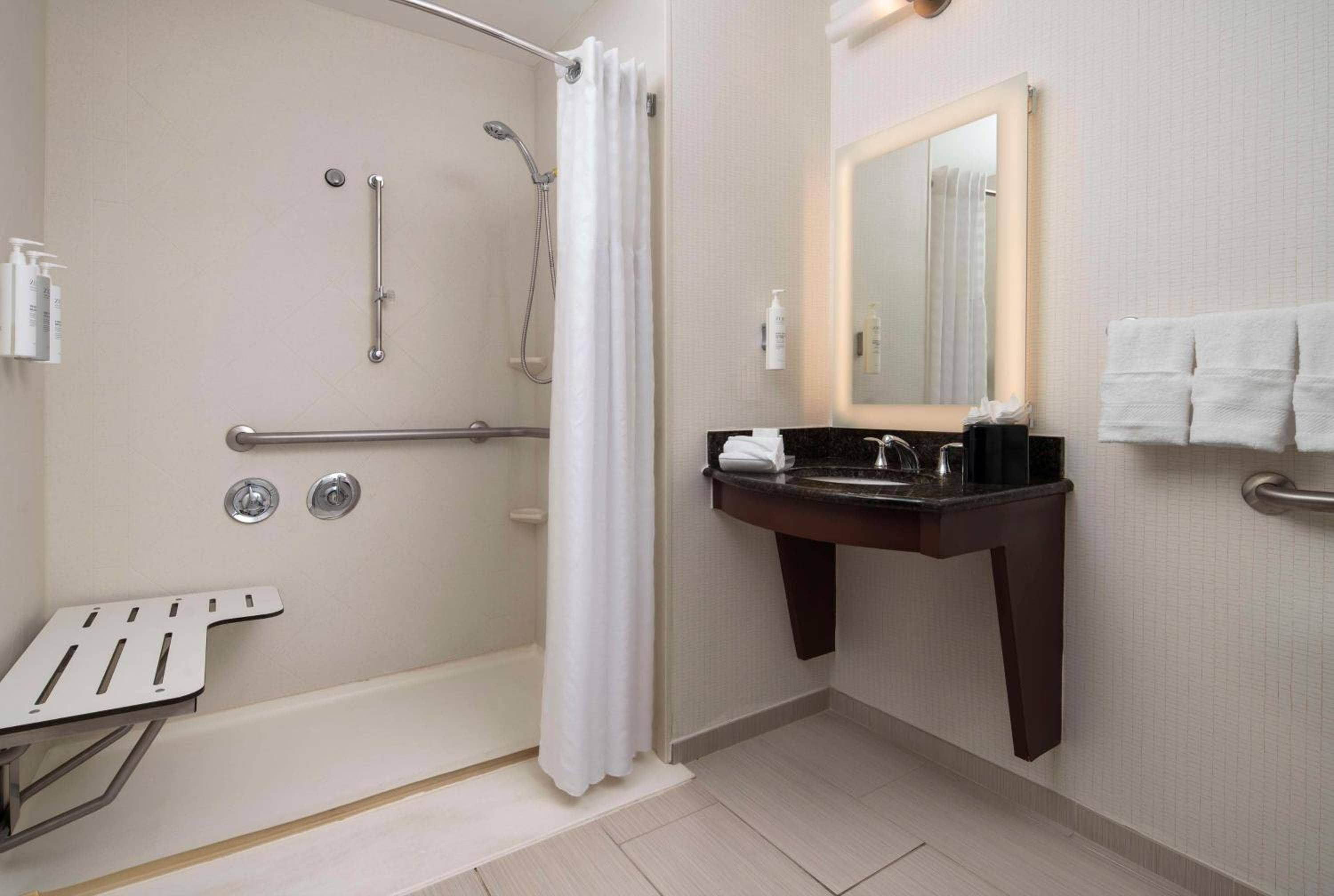Homewood Suites by Hilton Boston Cambridge-Arlington, MA, Arlington, photo 3