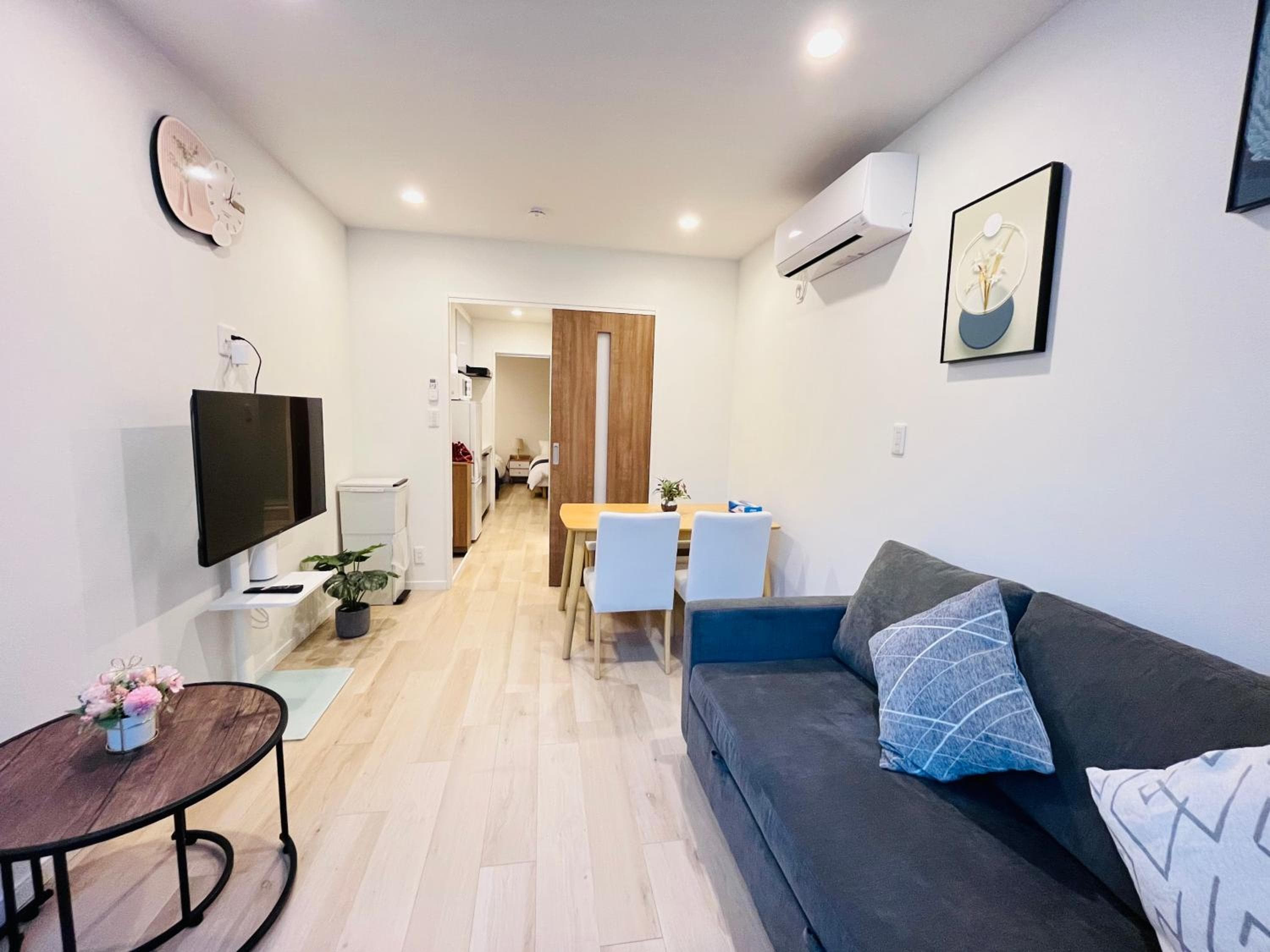Hotel room at Year-end promotion 2 Gread location 1min to Station Closs Ueno Max 6 people Wi-fi unlimited