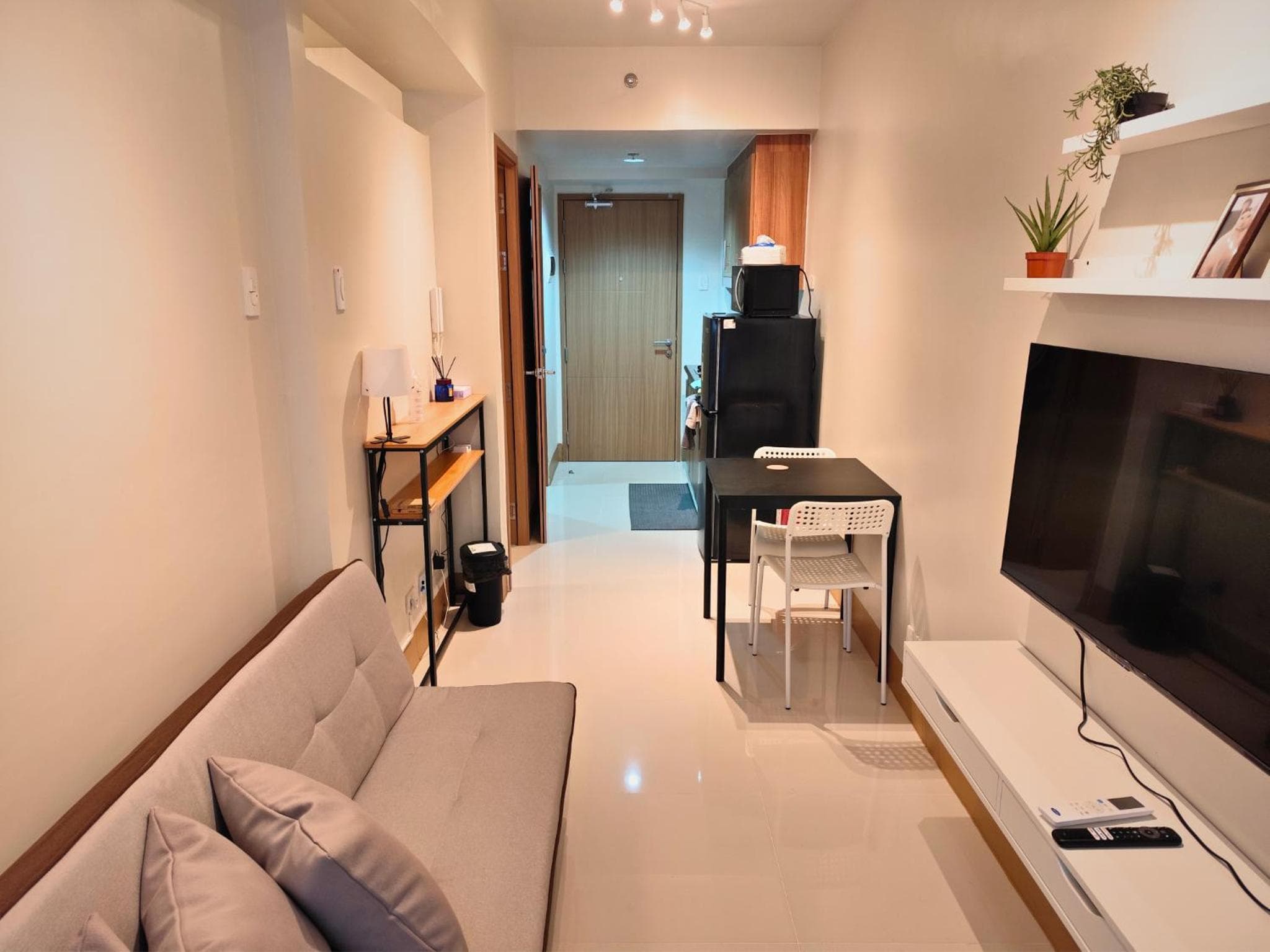 Callie's Cozy Home at Shore 3 Mall of Asia, Manila, photo 4