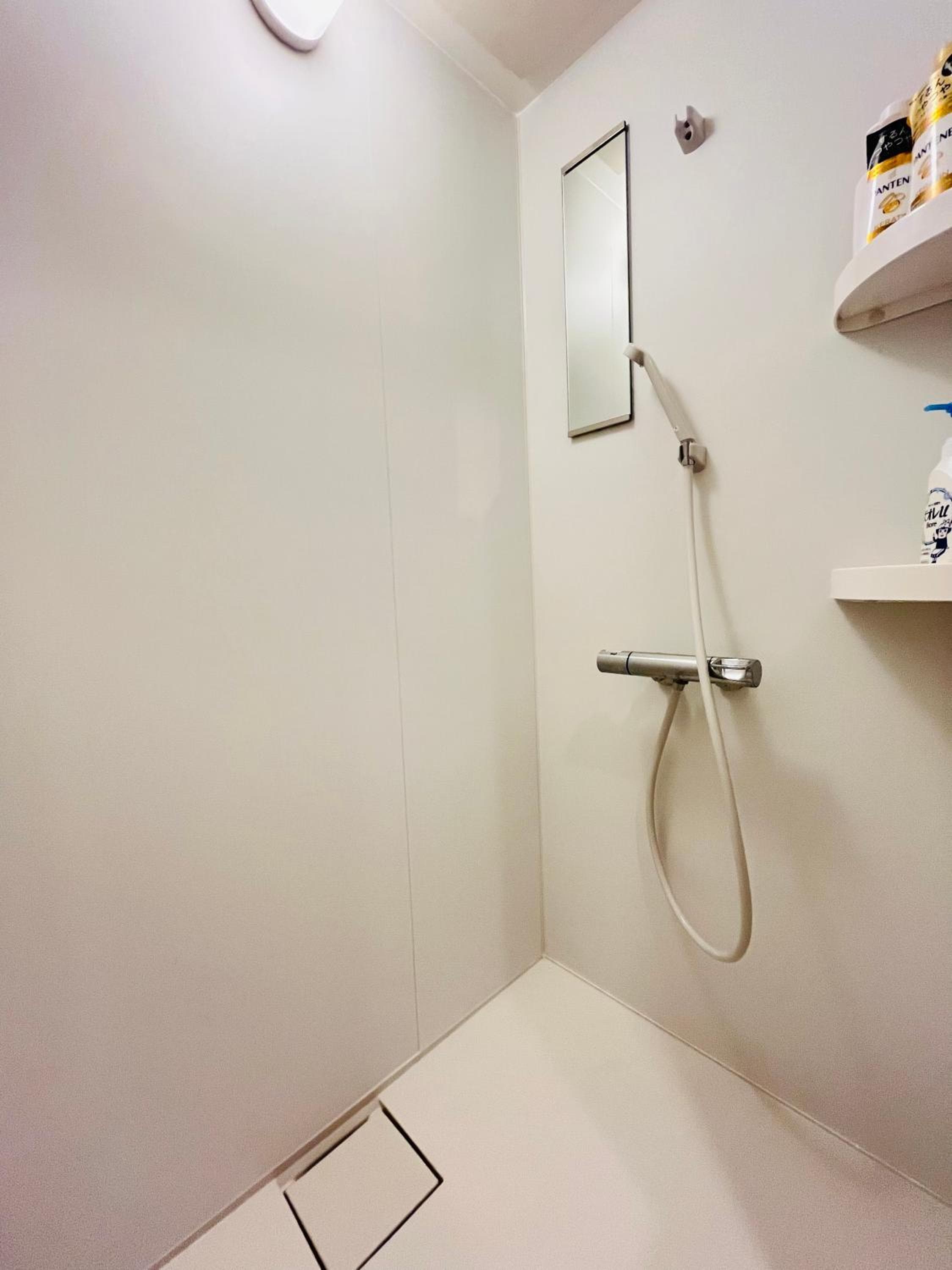 Year-end promotion Free Wi-Fi spacious and bright Closs Ueno 1min to Minowa Sta Wide Room Max 4People, Tokyo, photo 5