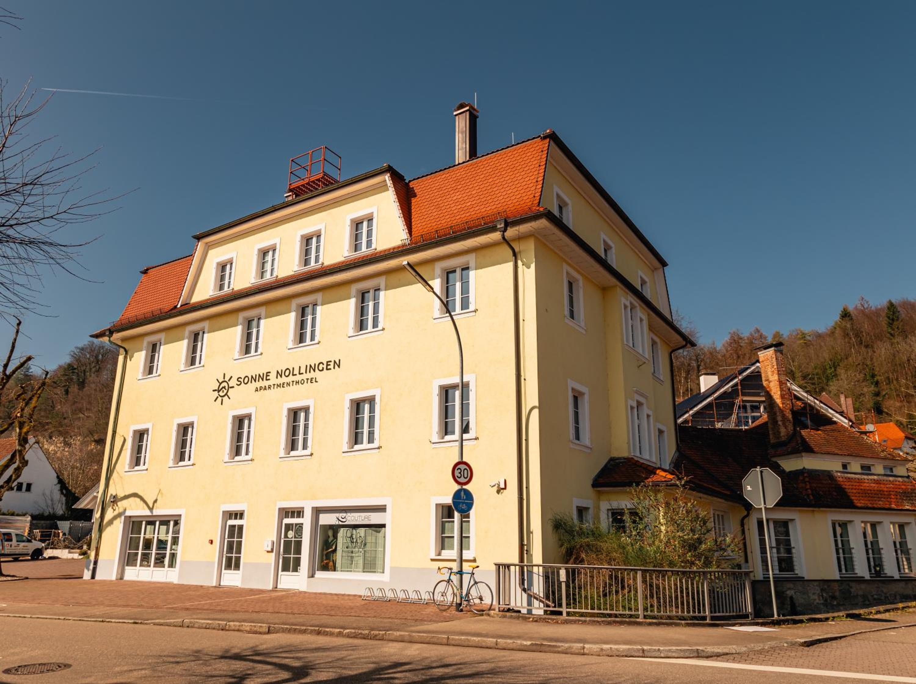 Die Sonne Nollingen, Nollingen