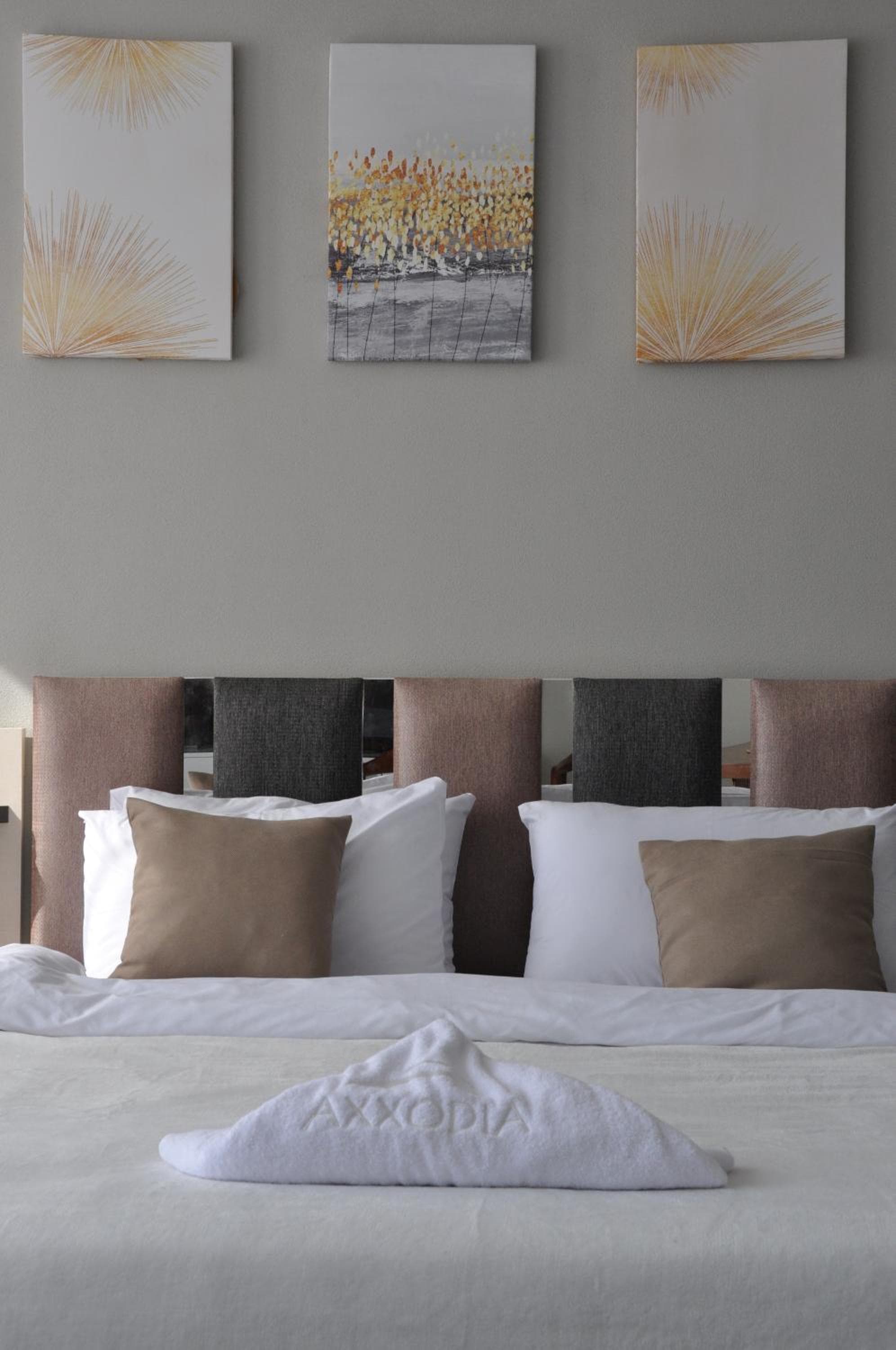 Axxodia- Apartments In Aeon Towers, Sheikh Zayed, photo 3