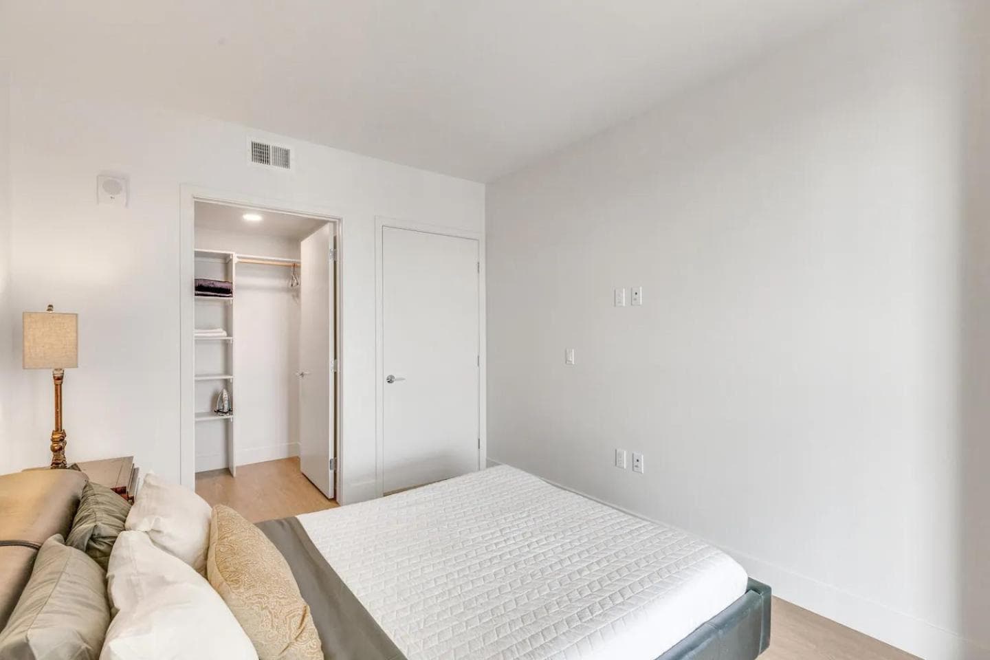 Apart Hotel near Dodgers Stadium, Los Angeles, photo 5