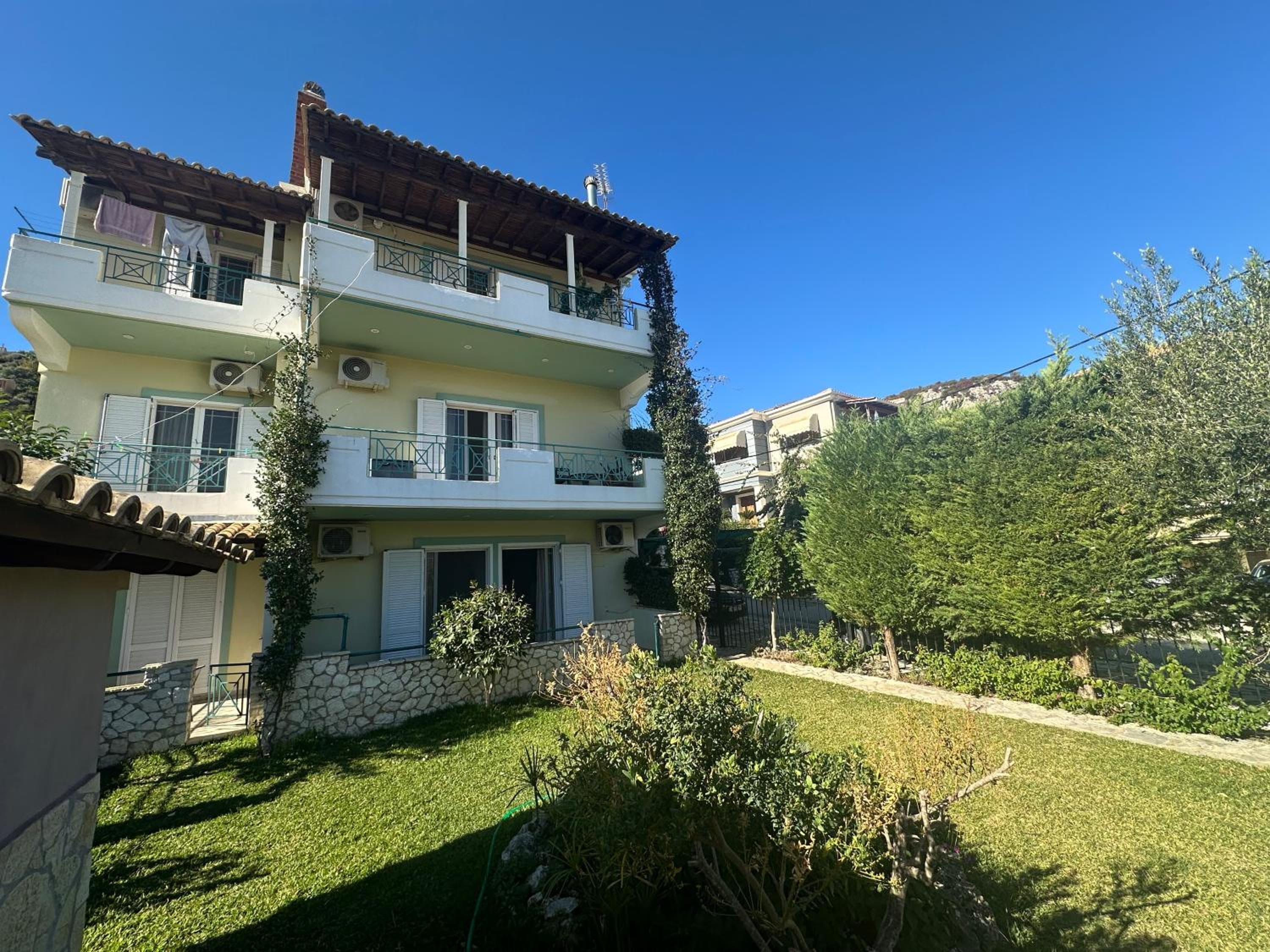 Alkionis Garden View Apartments, Lefkada Town