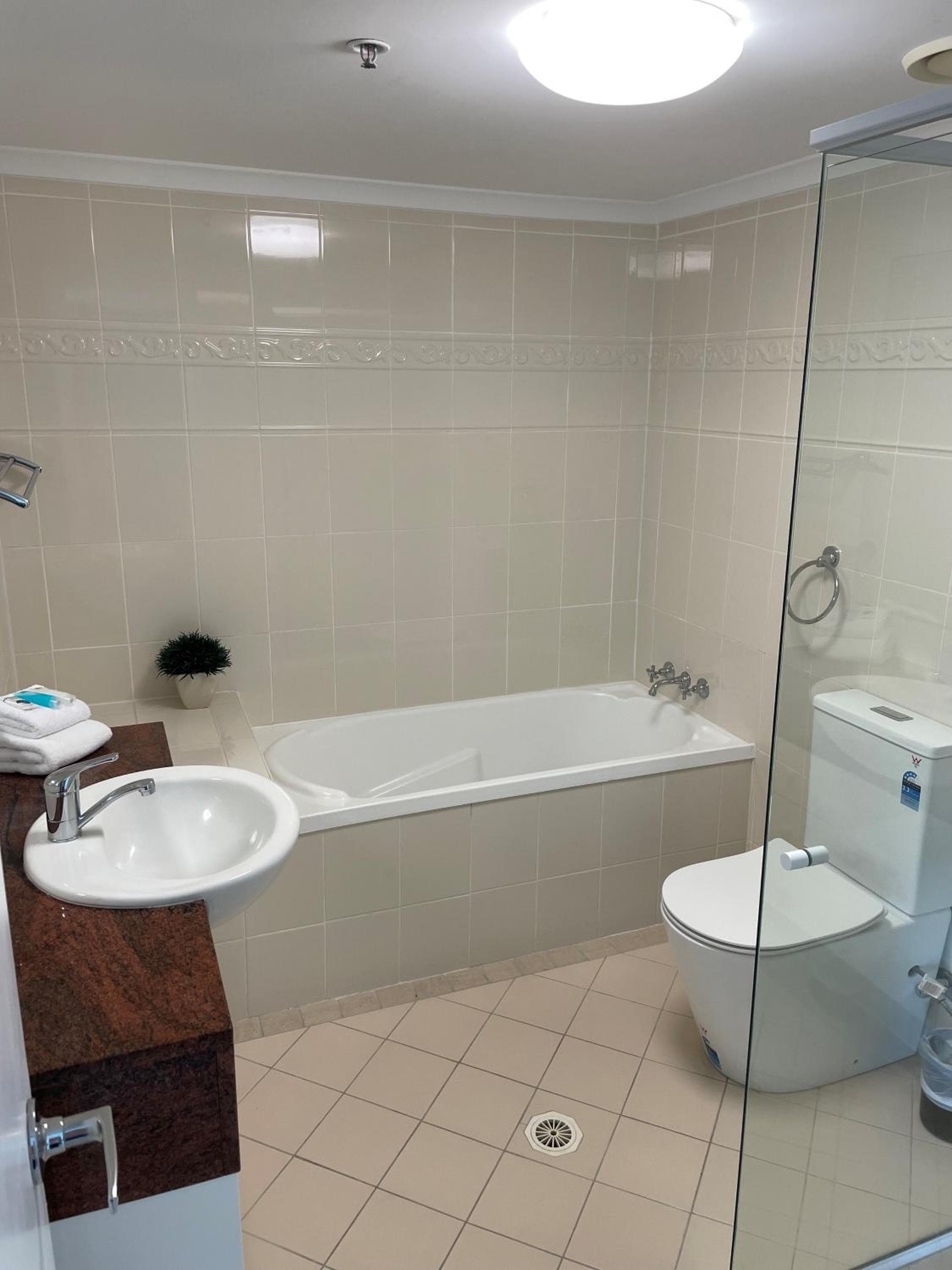 The Crest Apartments - Main Beach, Gold Coast, photo 3