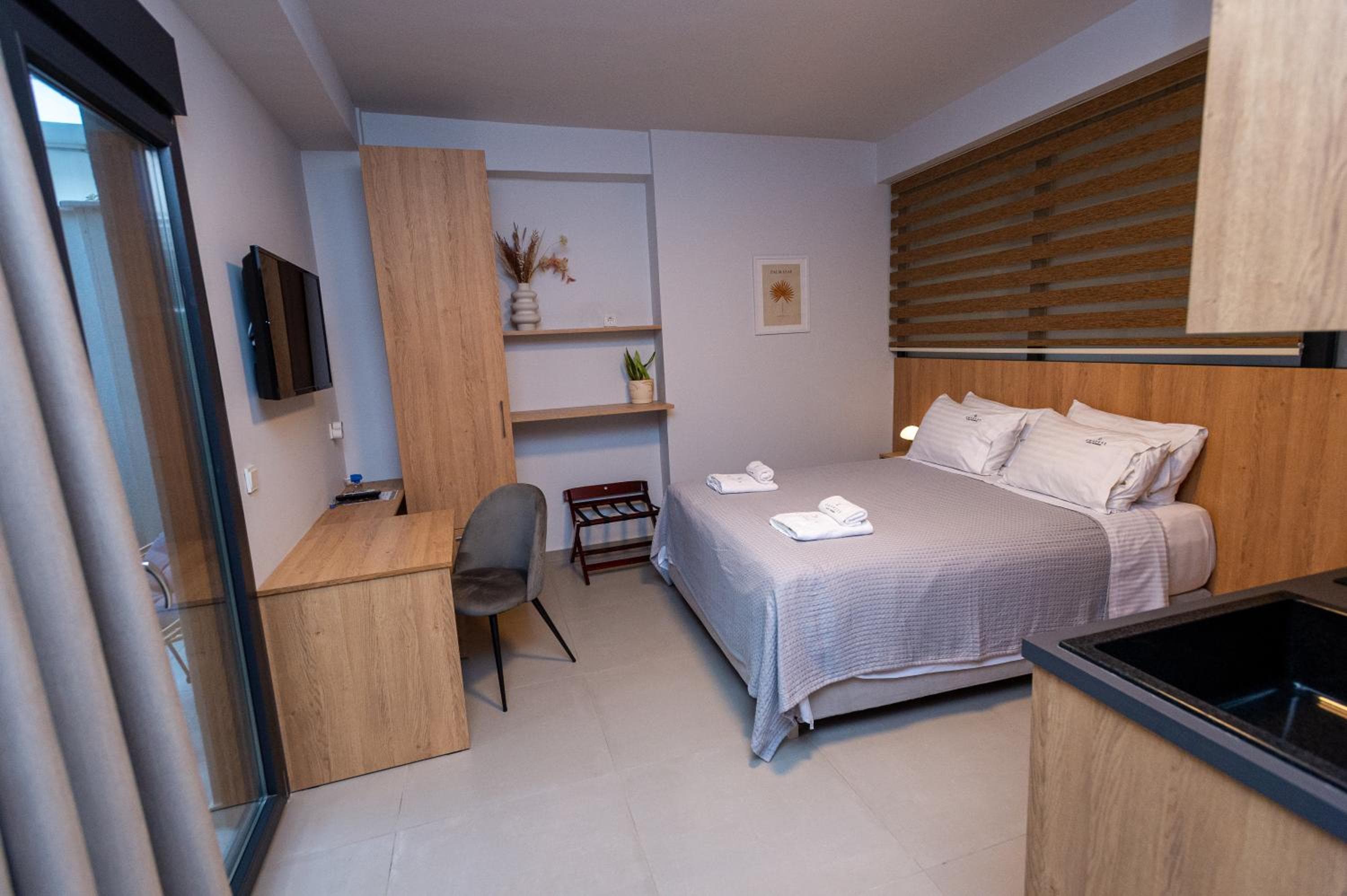 Empress Luxury Residences, Volos, photo 2