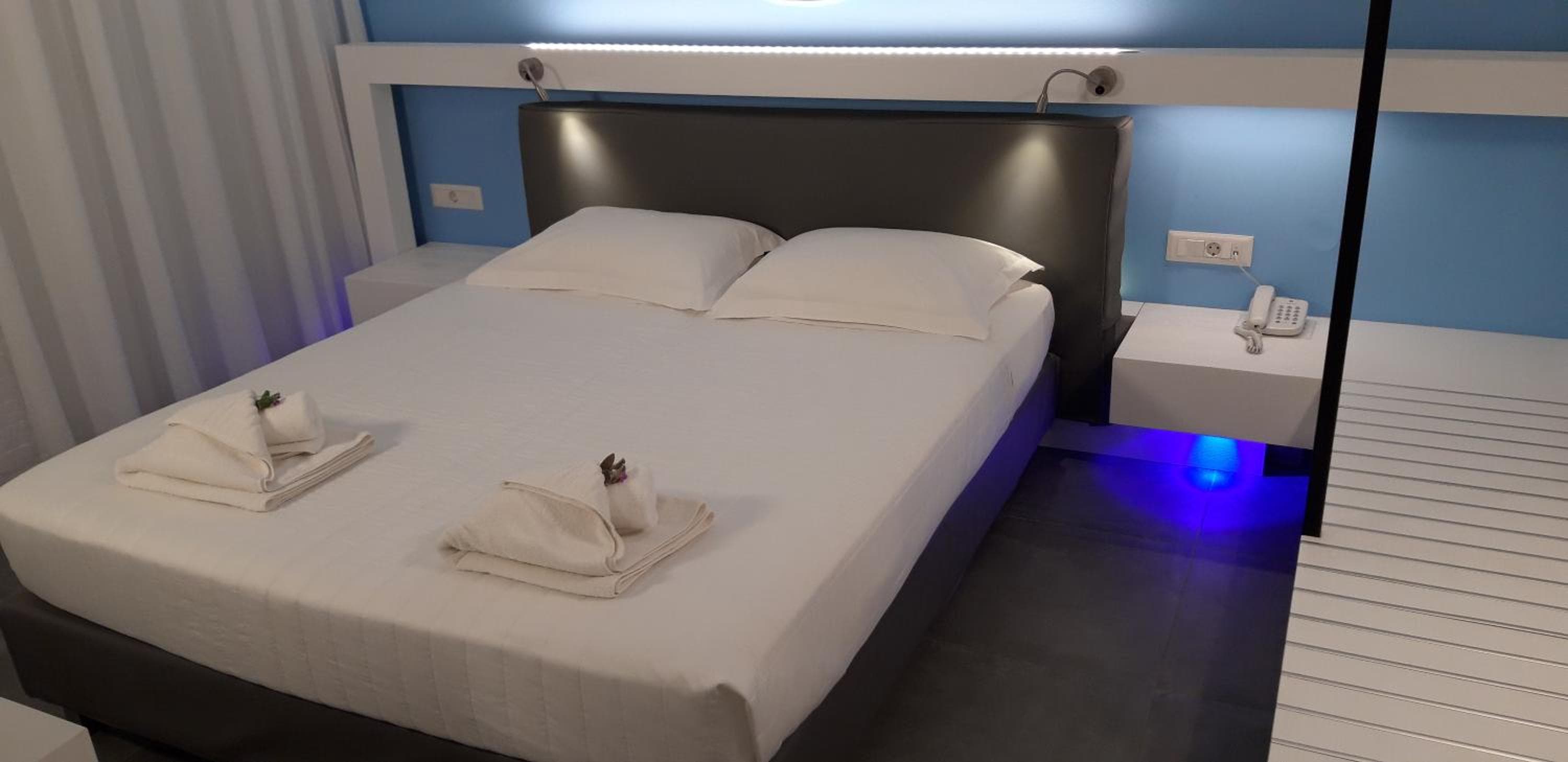 Niriides Hotel Apts Studios, Almirida, photo 2