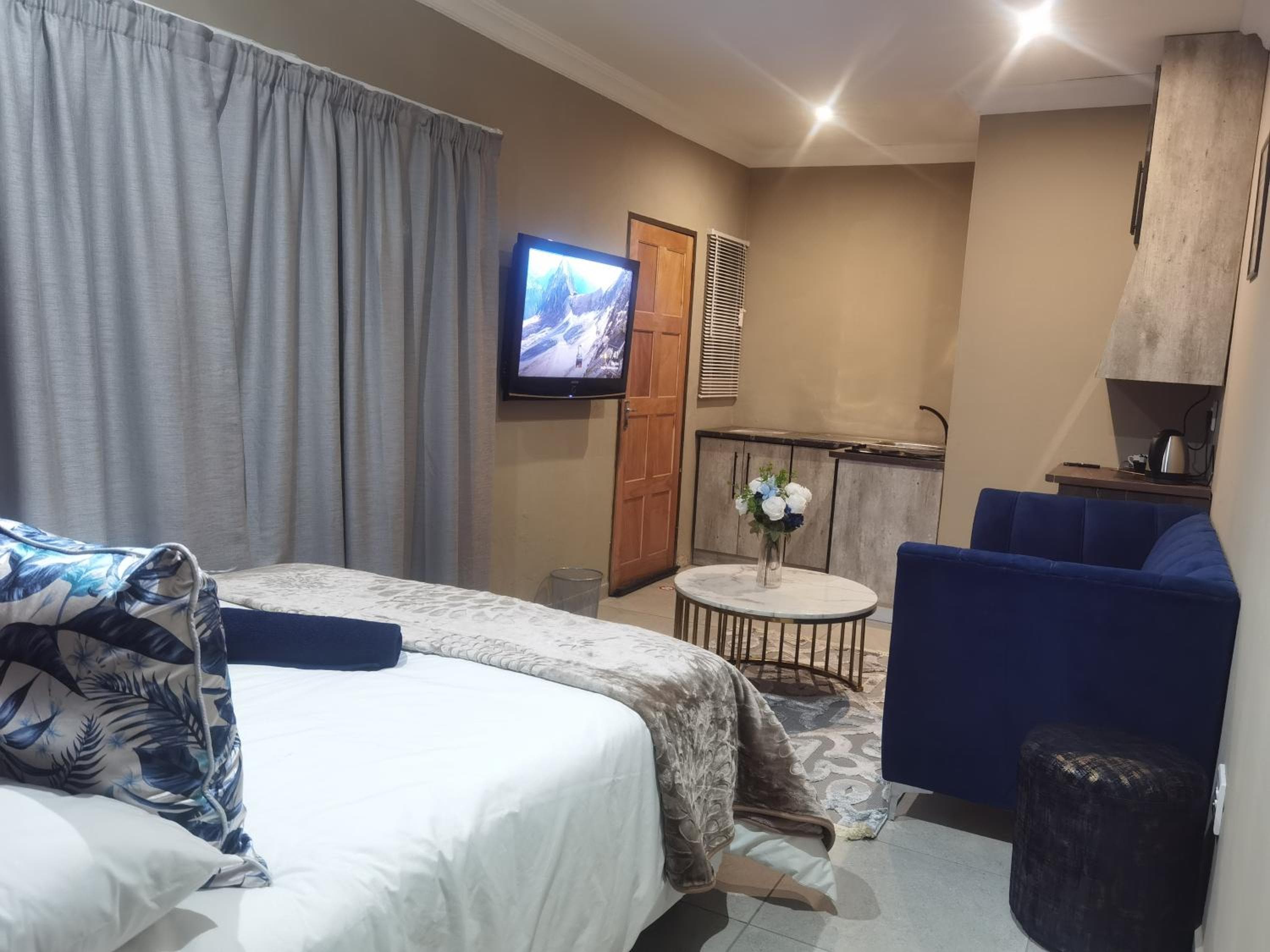 Peaceful Stay - Suite 3, Sasolburg, photo 2