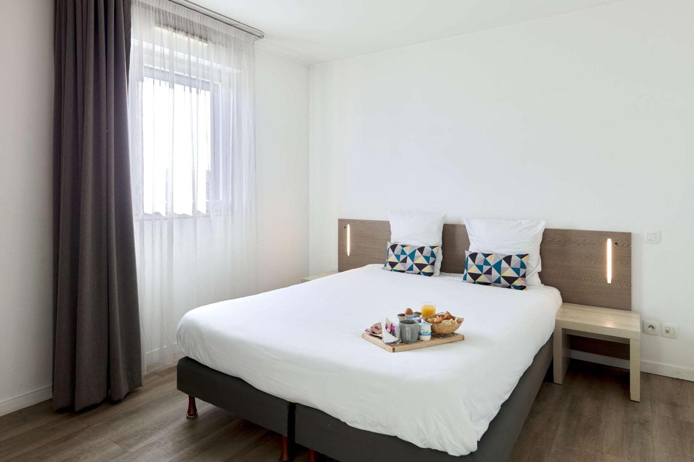 Comfort Aparthotel Versailles, St Cyr l'Ecole, Saint-Cyr-lʼÉcole, photo 2