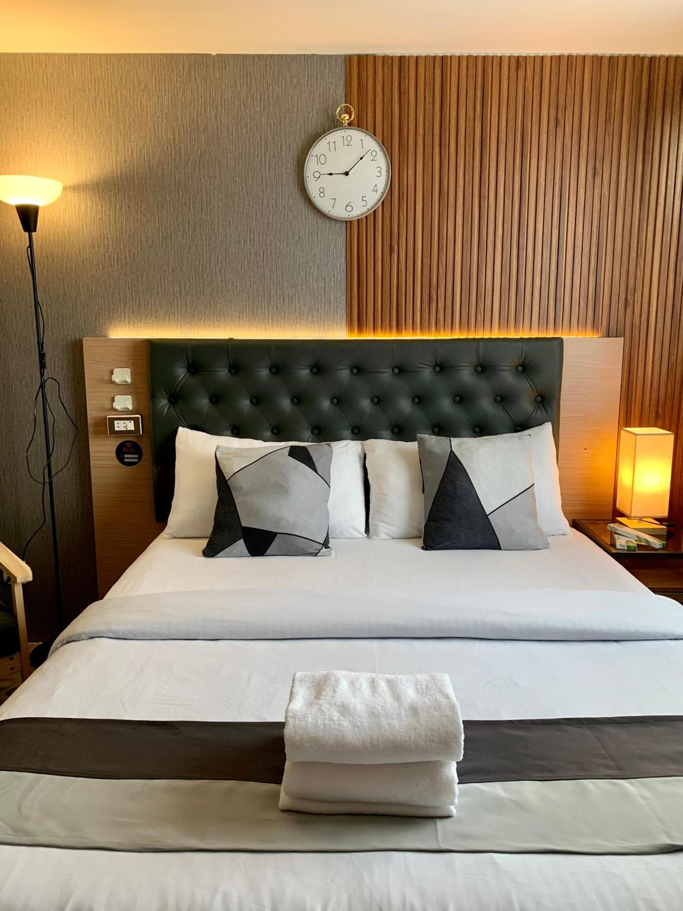 Luxe Condo near IT Park & Waterfront - Free use of Pool, Gym and Sauna, Cebu City, photo 6