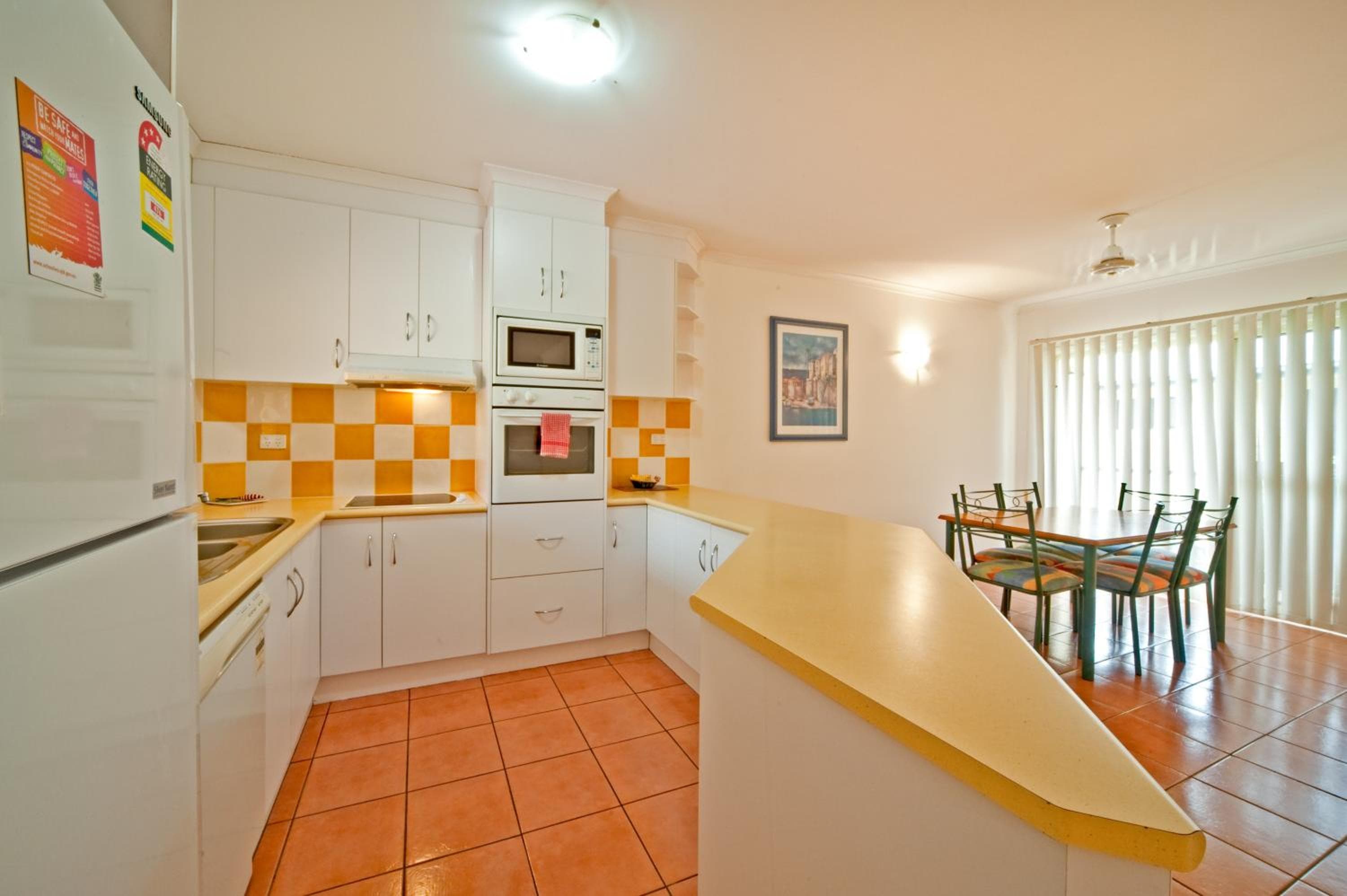 at Beach Court Holiday Villas, Airlie Beach, photo 3