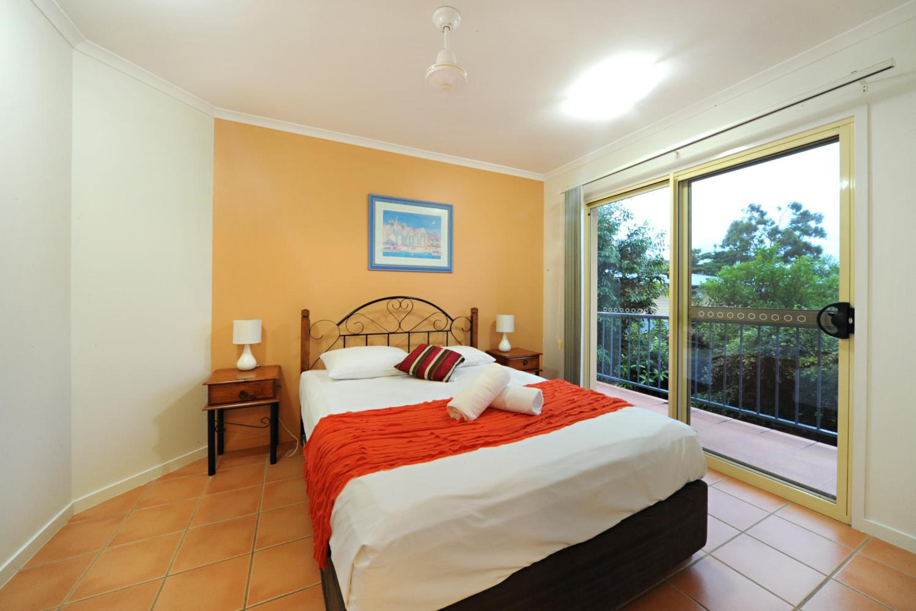 at Beach Court Holiday Villas, Airlie Beach, photo 2