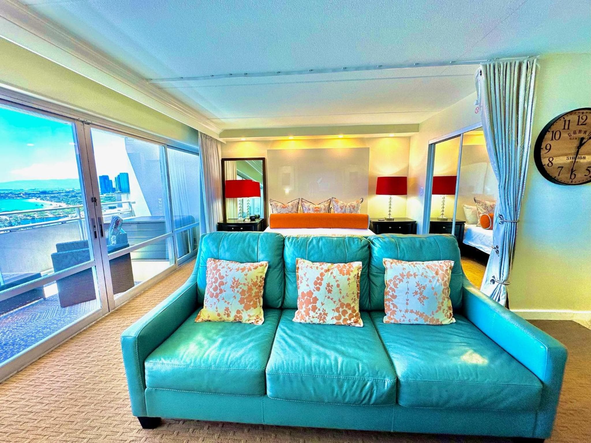 Waikiki Beach Experience! Luxury OceanView Suite!, Honolulu, photo 2